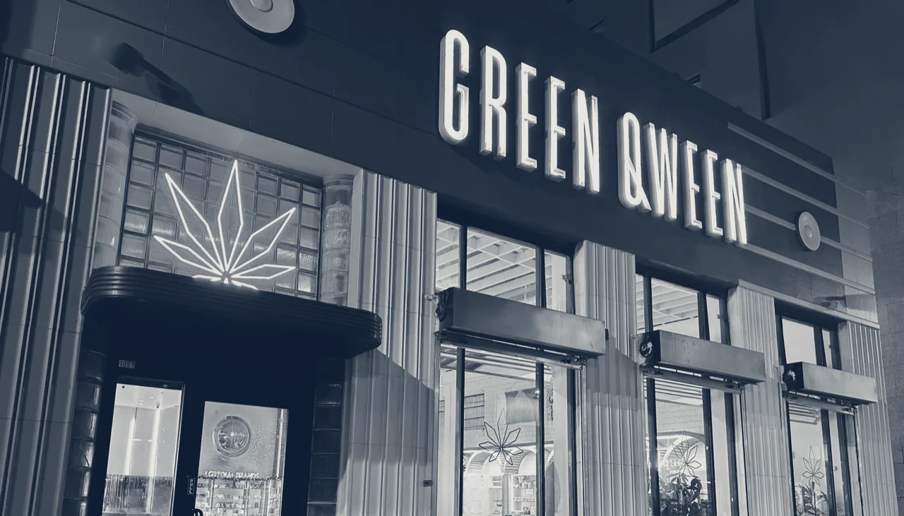 Green Qween Weed Dispensary Los Angeles — Los Angeles, California