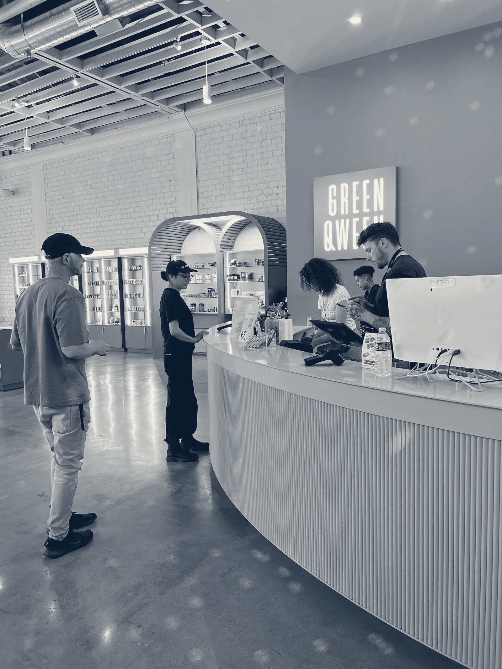 Green Qween Weed Dispensary Los Angeles — Los Angeles, California