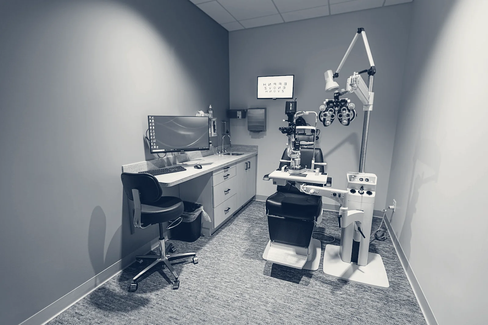 Milwaukee Avenue Eye Center — Niles, Illinois