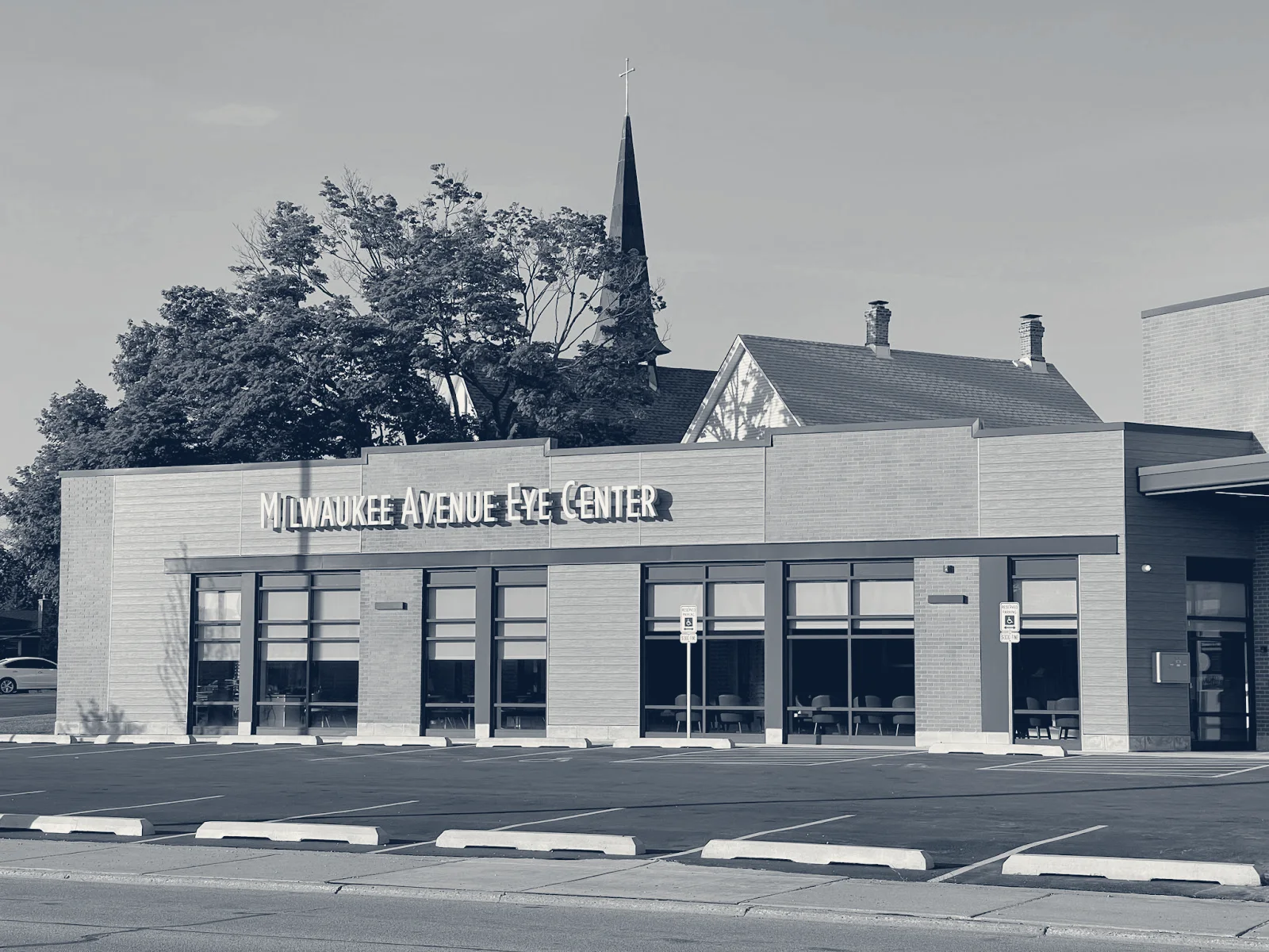 Milwaukee Avenue Eye Center — Niles, Illinois