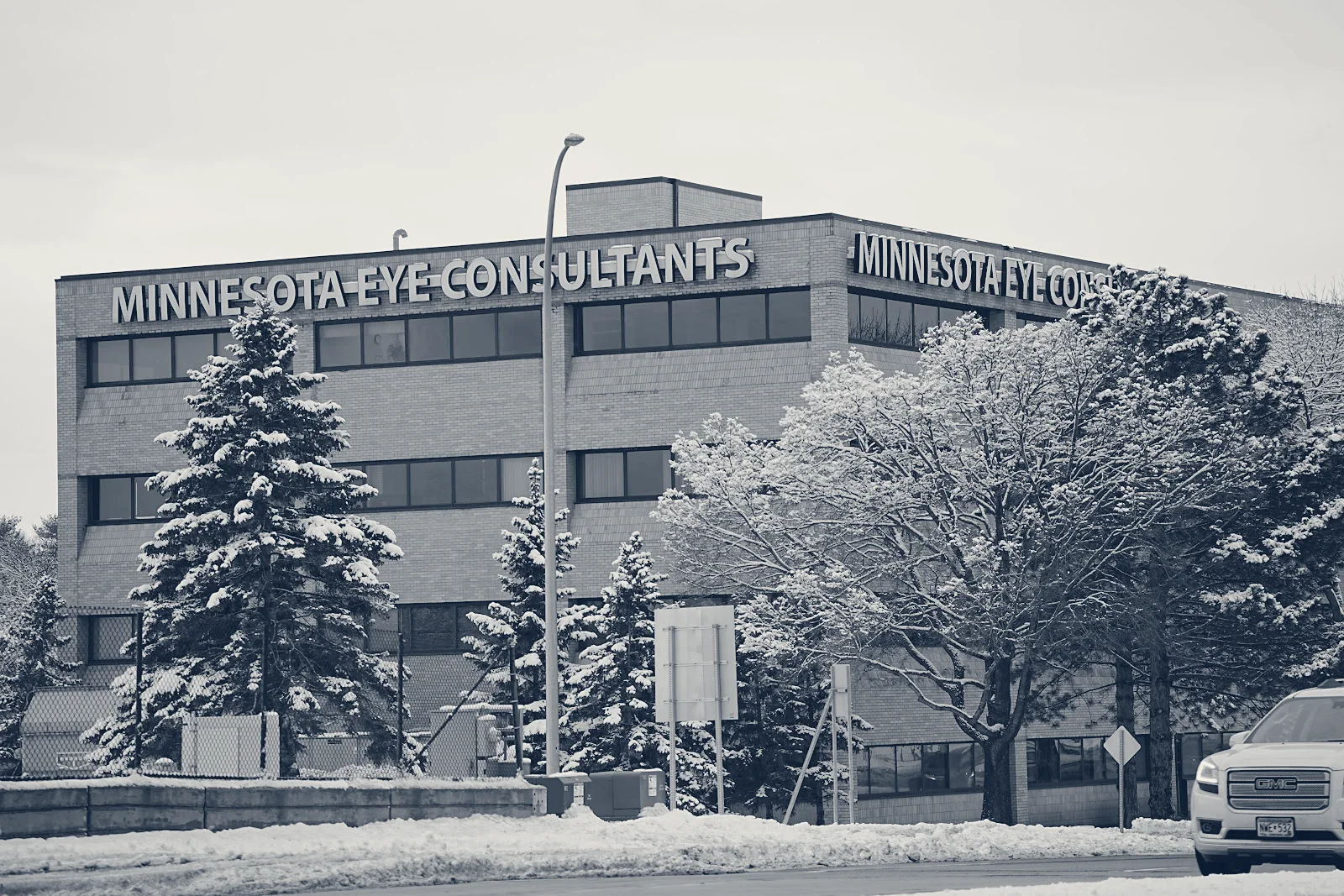 Minnesota Eye Consultants — Bloomington, Minnesota