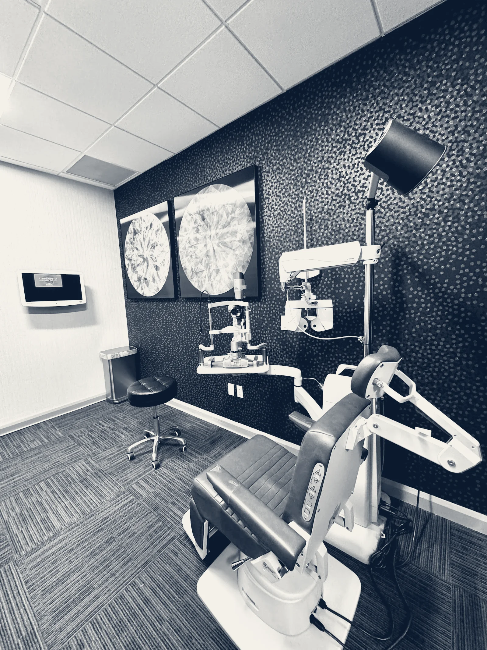Arora Eye - Ophthalmologist and LASIK Eye Surgeon — Scottsdale, Arizona