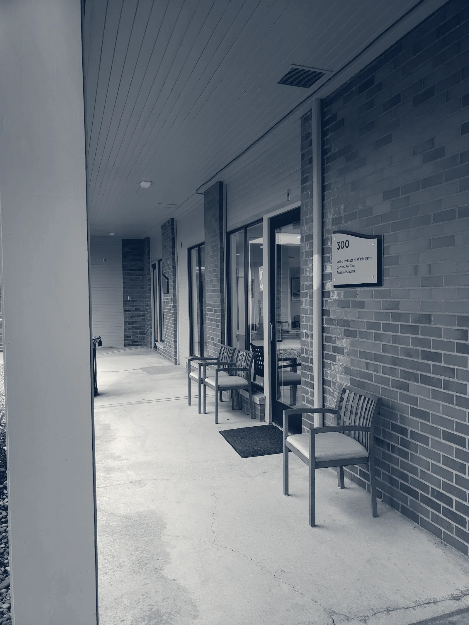 Retina Institute of Washington — Renton, Washington