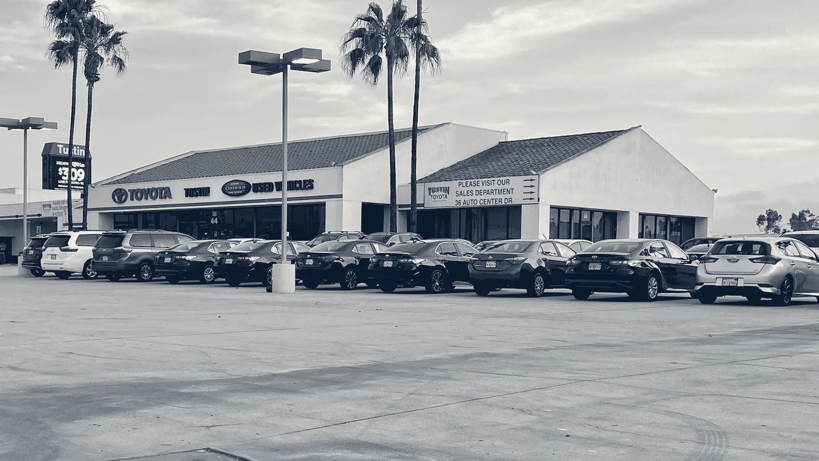 Tustin Toyota Certified Pre-owned Center — Tustin, California
