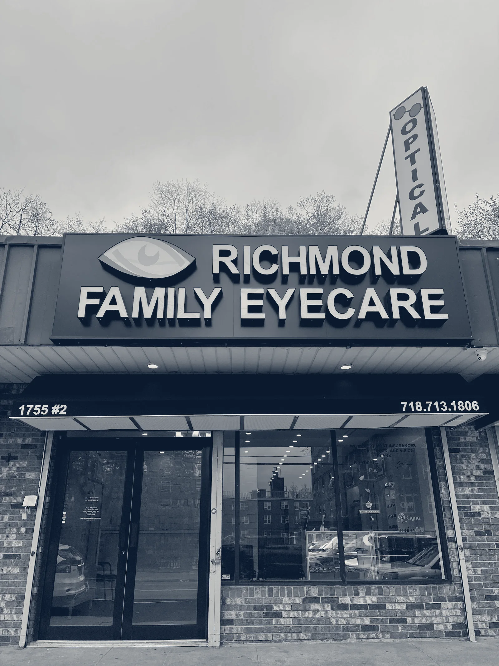 Richmond Family EyeCare: Lev Mazniker OD, Danielle Riili OD — Staten Island, New York