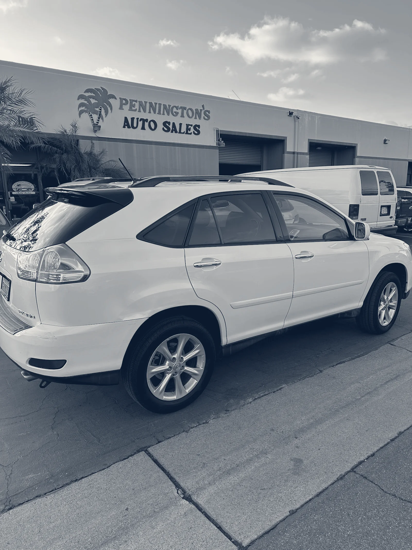 Pennington's Auto Sales & Leasing — Orange, California