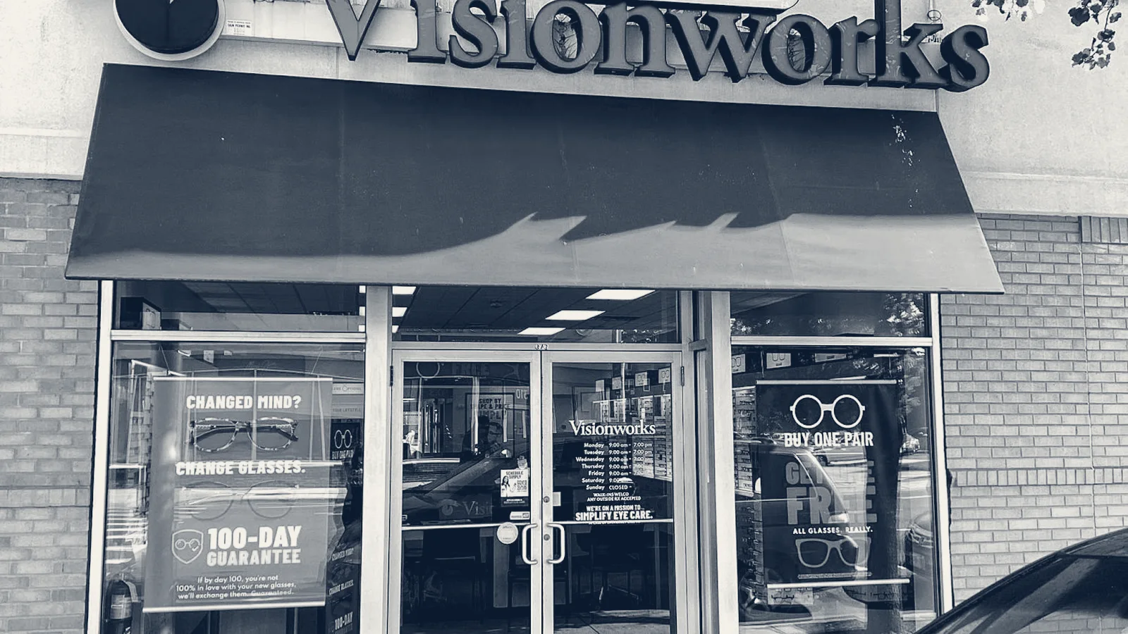 Davis Visionworks Rockville Centre Plaza — Rockville Centre, New York