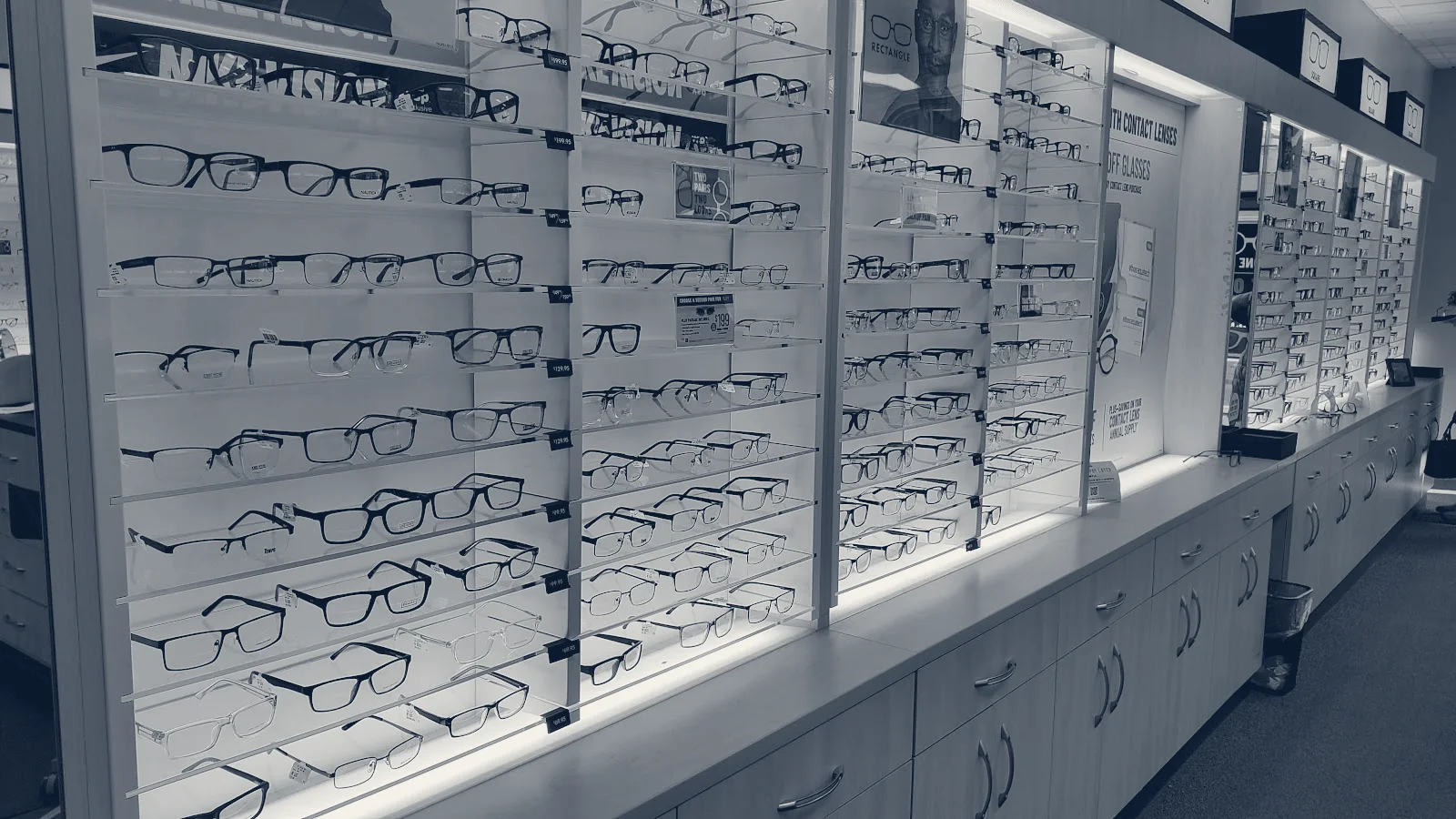 Davis Visionworks Rockville Centre Plaza — Rockville Centre, New York