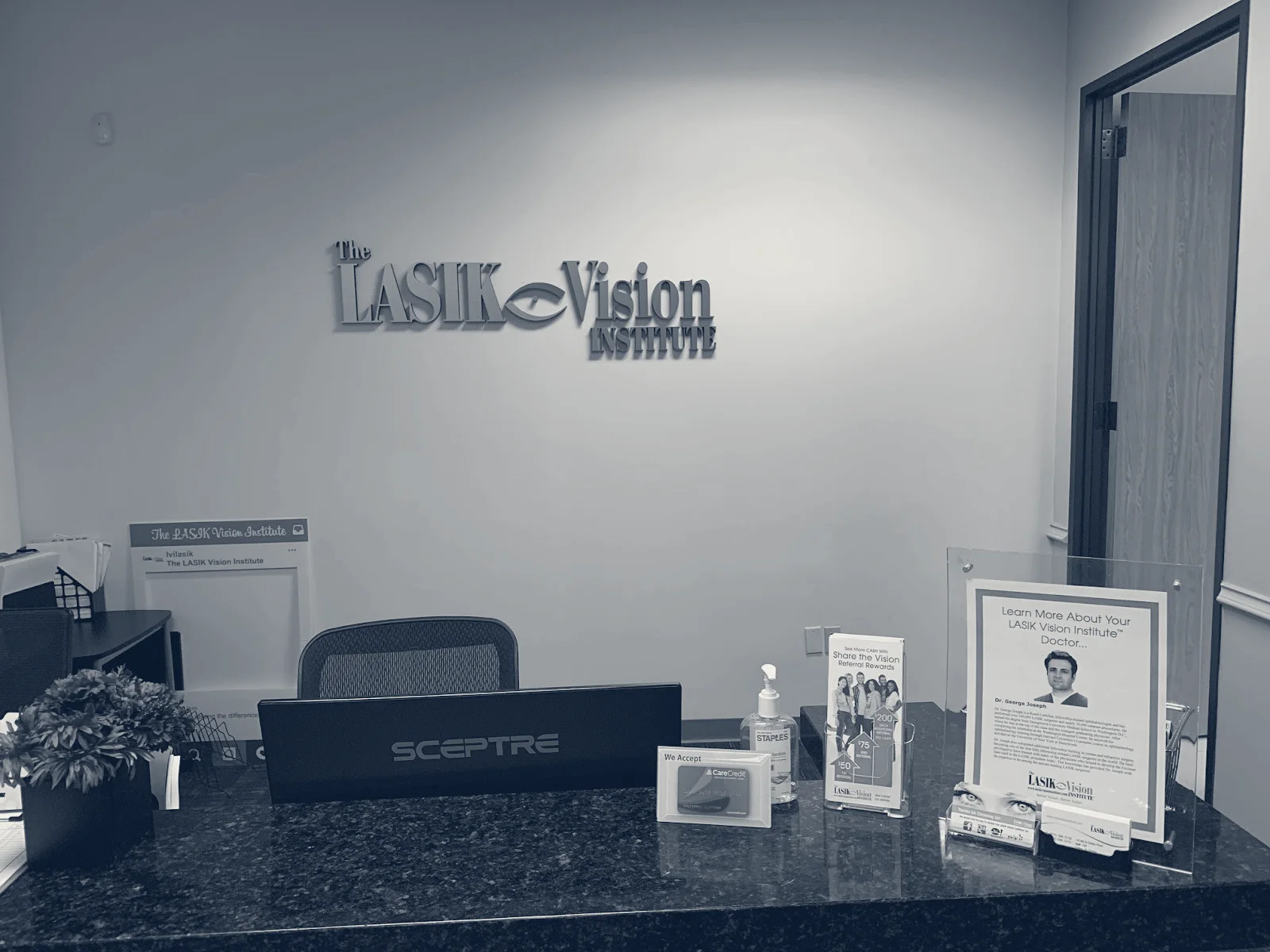 The LASIK Vision Institute — Dallas, Texas