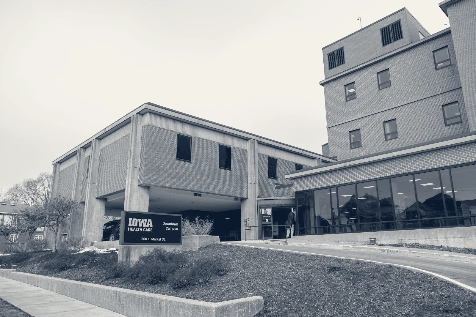 University of Iowa Health Care Medical Center Downtown — Iowa City, Iowa