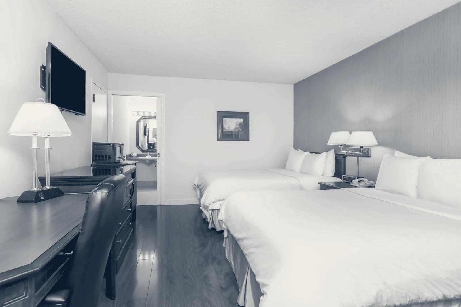 Days Inn & Suites by Wyndham Sunnyvale — Sunnyvale, California