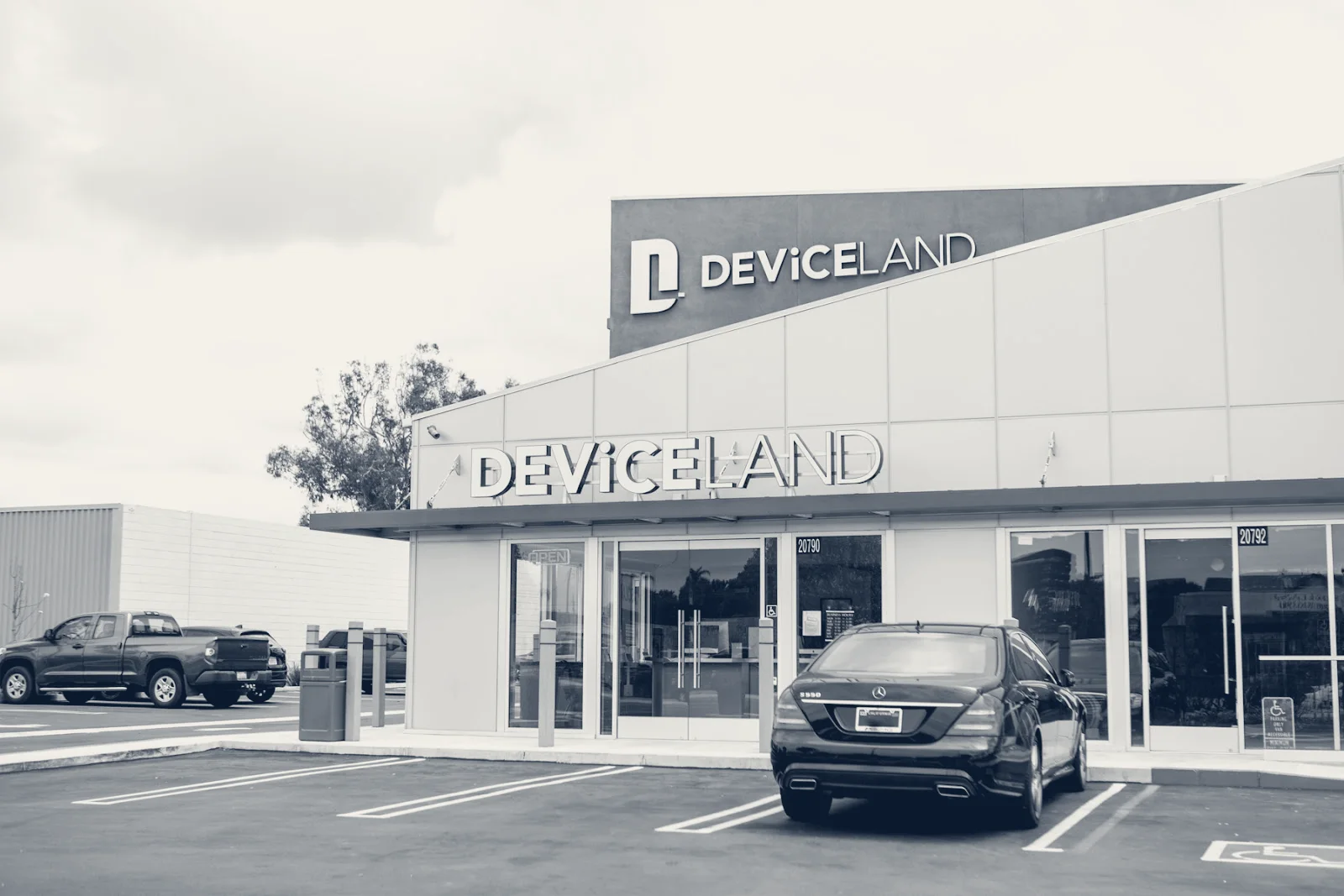 Deviceland — Torrance, California
