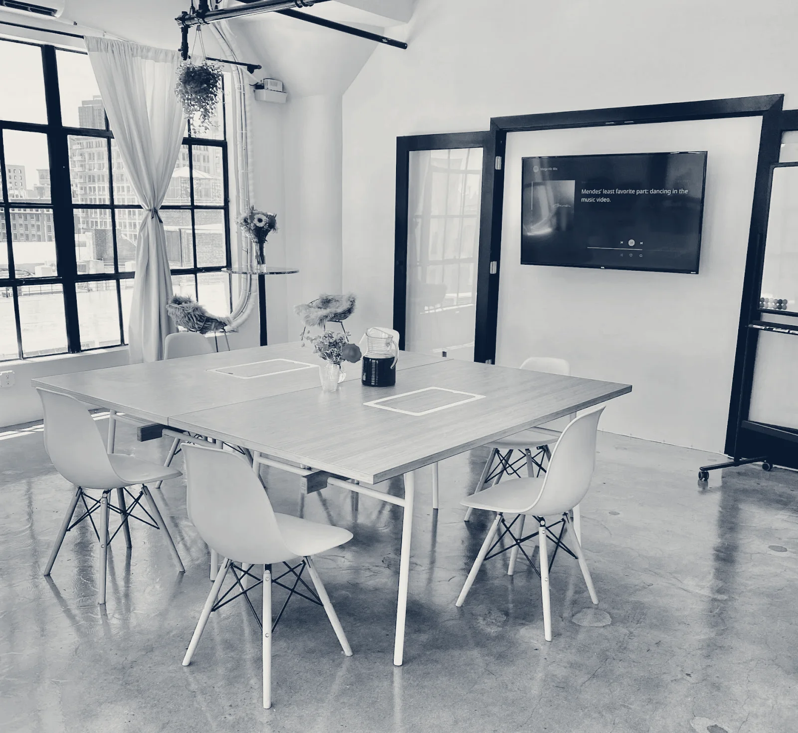 Social Media Relations — Los Angeles, California