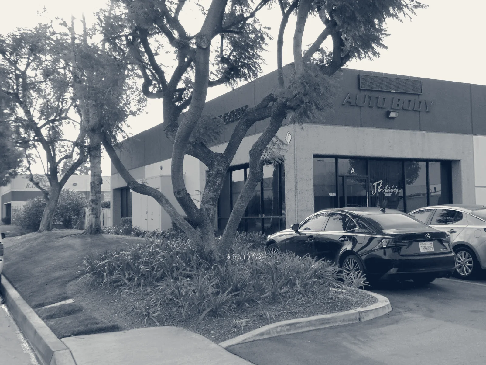 JZ Auto Body — Orange, California
