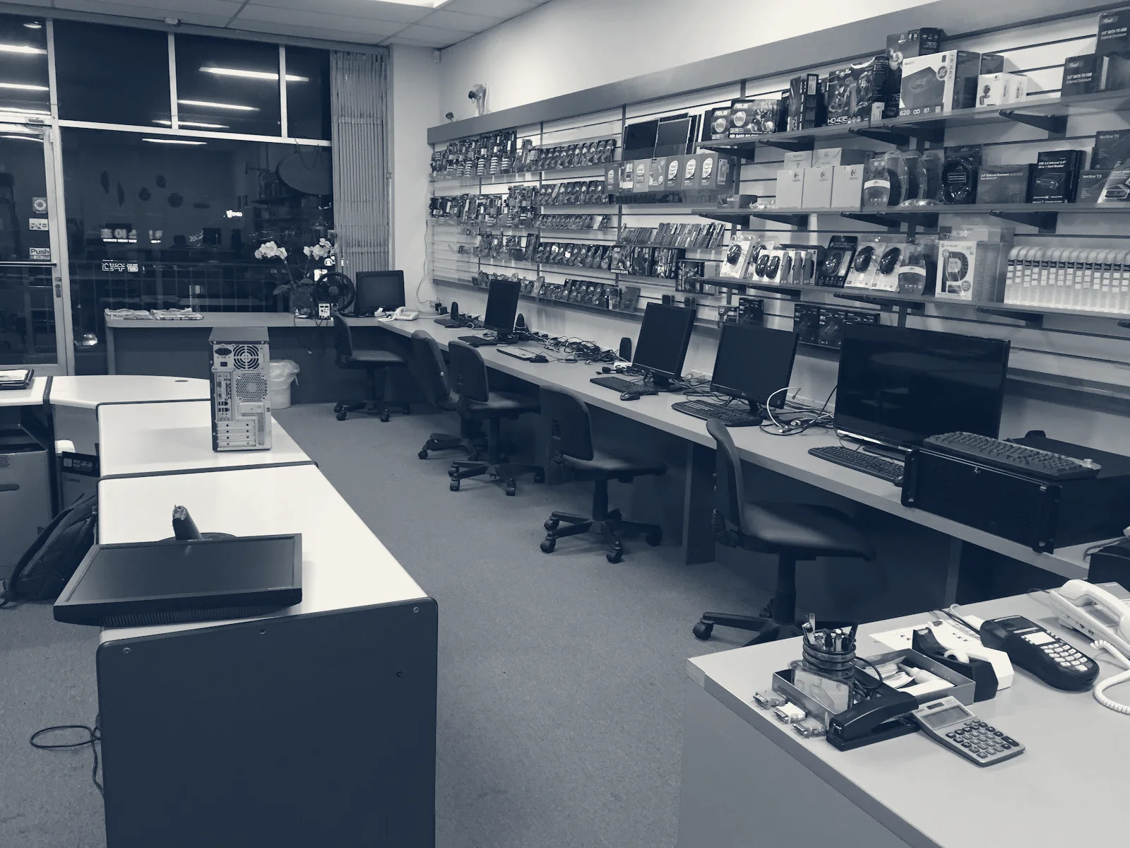 Computer Ahnex — Los Angeles, California