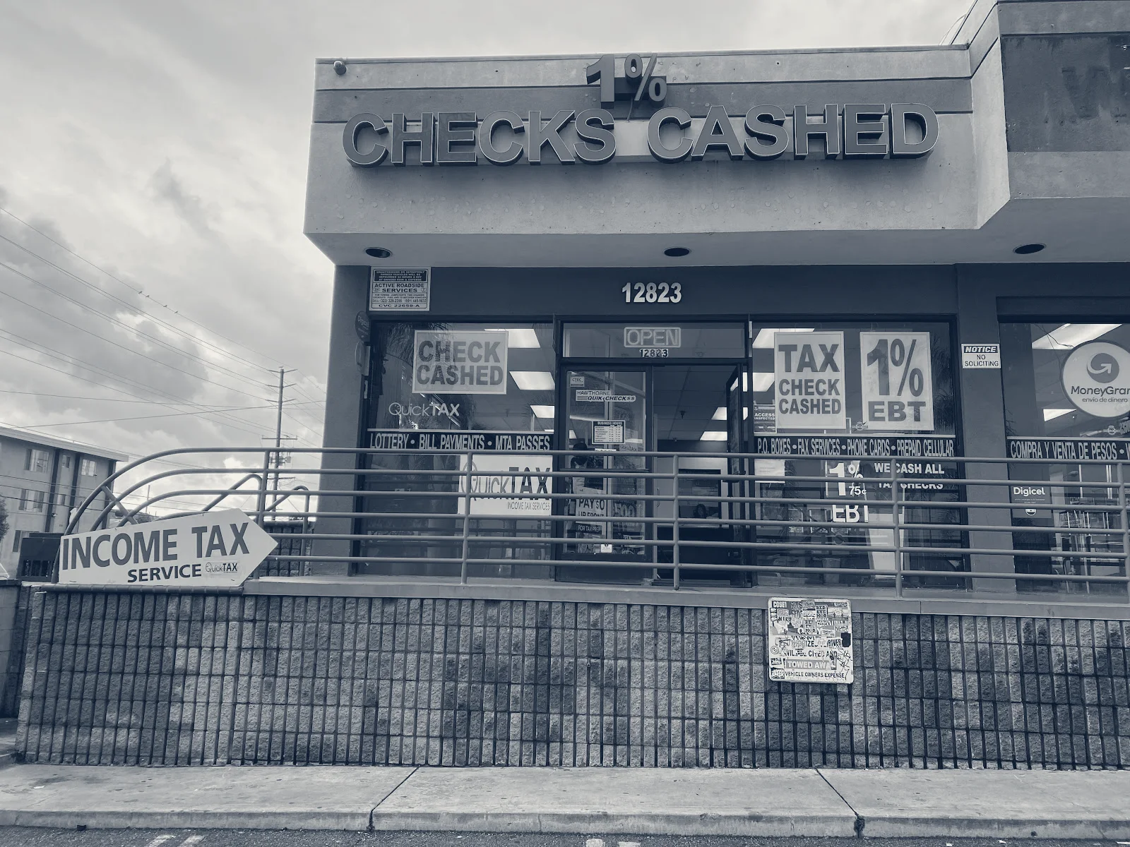 E&M Quick Tax Service — Hawthorne, California
