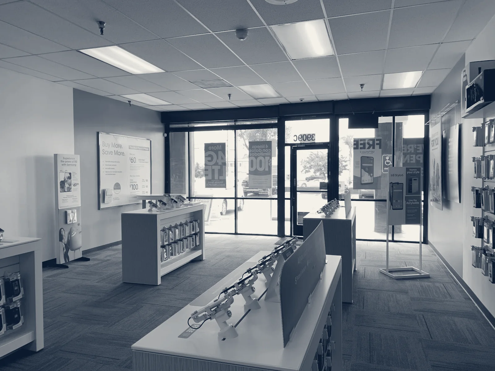 Cricket Wireless authorized retailer — Hawthorne, California