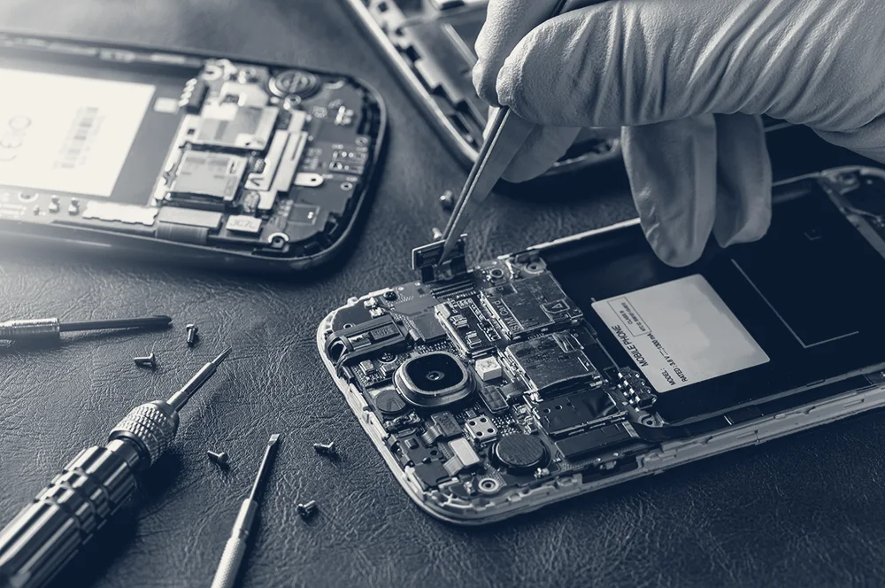 LA TECH REPAIRS Cell Phone Repair & Computer Repair — Los Angeles, California