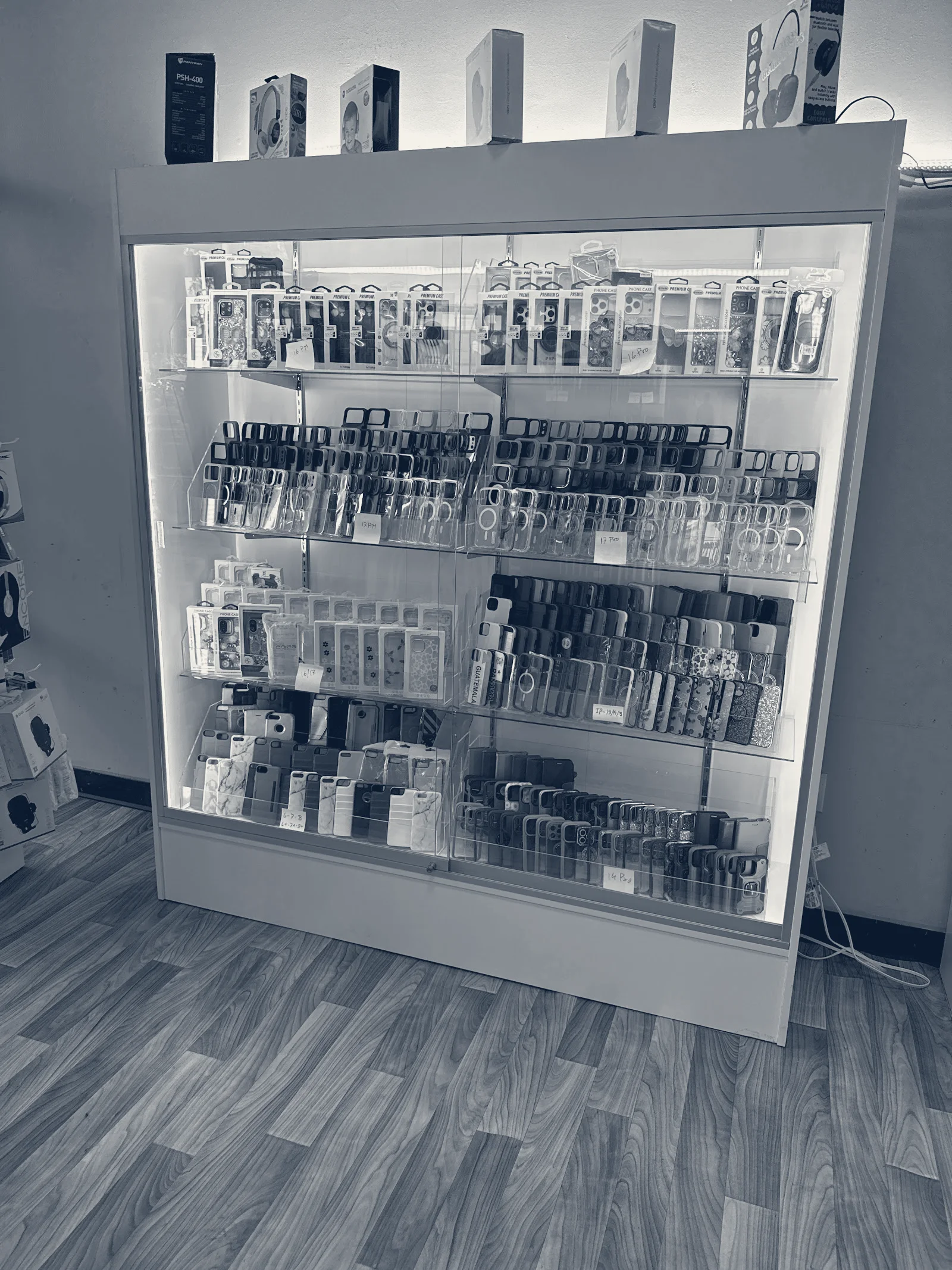 FixUp Phone Repair & Accessories | Reparación de Celulares — Lynwood, California