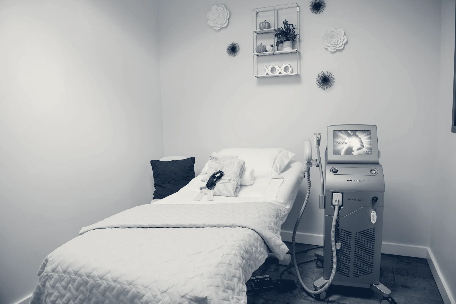 Lasertique Med Spa: Robert Santa-Cruz, MD — Coral Gables, Florida