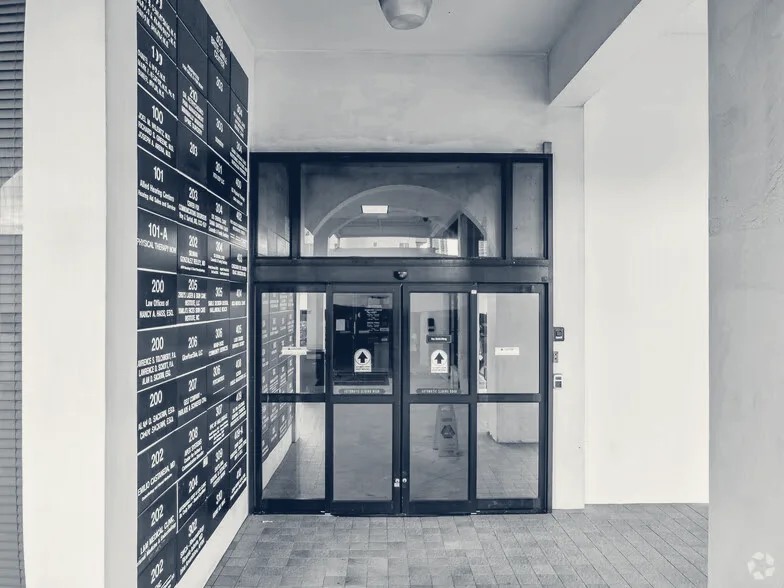 UCO Medical Clinic — Hallandale Beach, Florida