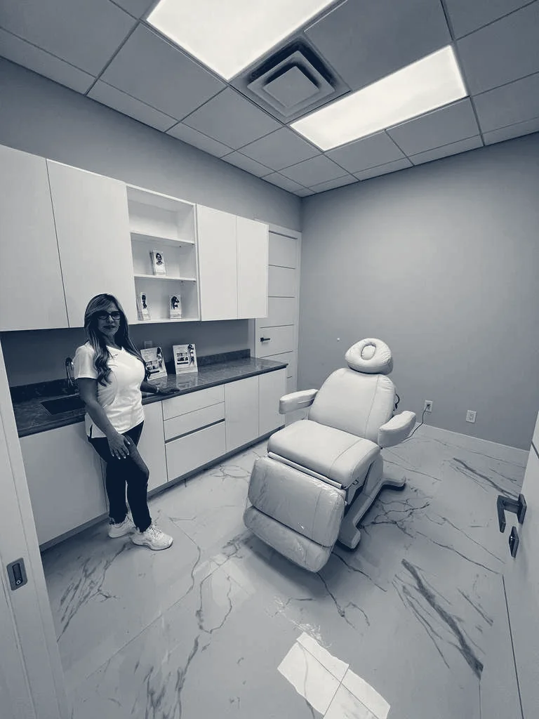 New Reflection Medspa & Wellness Center: Roberto FERNANDEZ-BLAY, MD — Pembroke Pines, Florida
