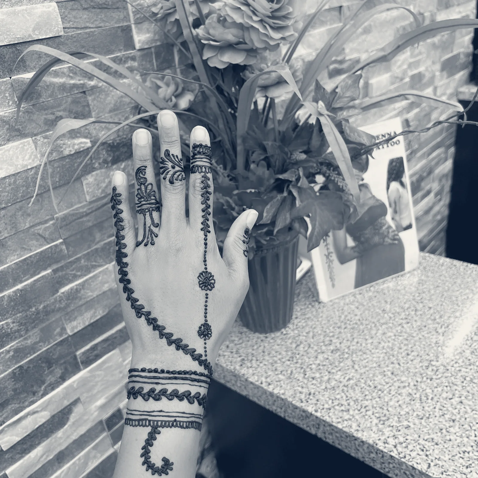 Beauty Cafe Salon Pines (Eyebrows, Hairstyles, Waxing, Facials & Nails) — Pembroke Pines, Florida