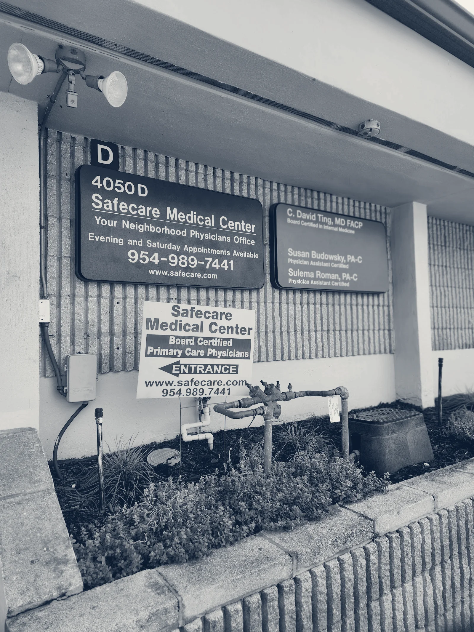 Safecare Medical Center - Primary Care Physician Office — Hollywood, Florida
