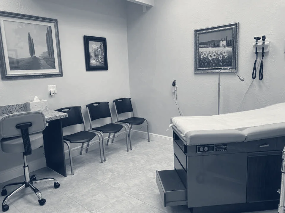 Medica 50 - Clinica Hispana — Fort Lauderdale, Florida