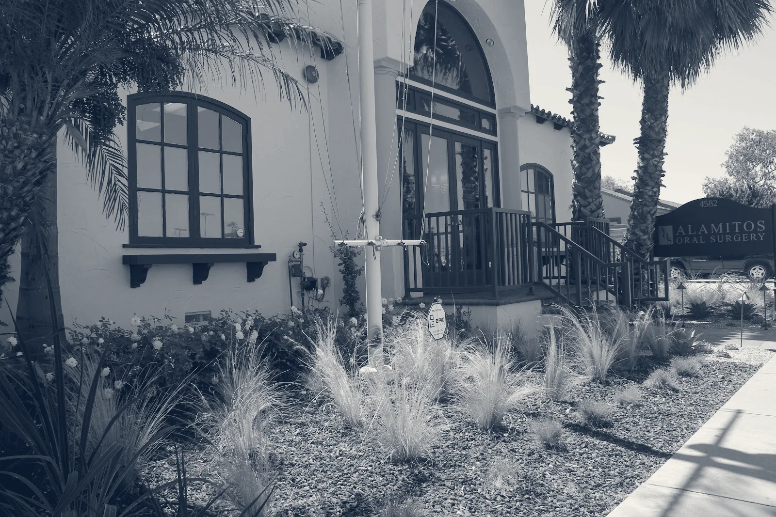 Alamitos Oral Surgery — Los Alamitos, California