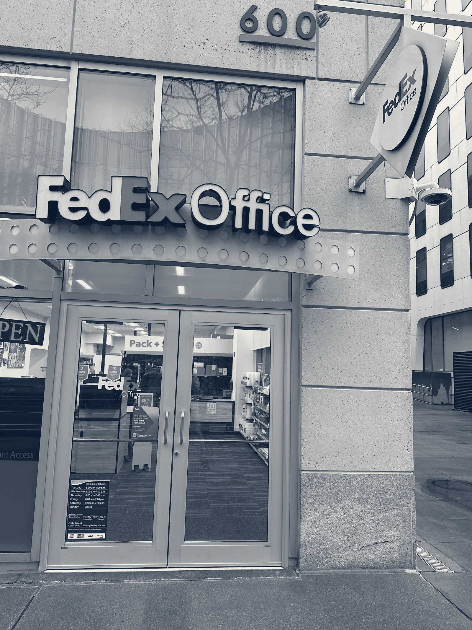 FedEx Office Print & Ship Center — Cambridge, Massachusetts
