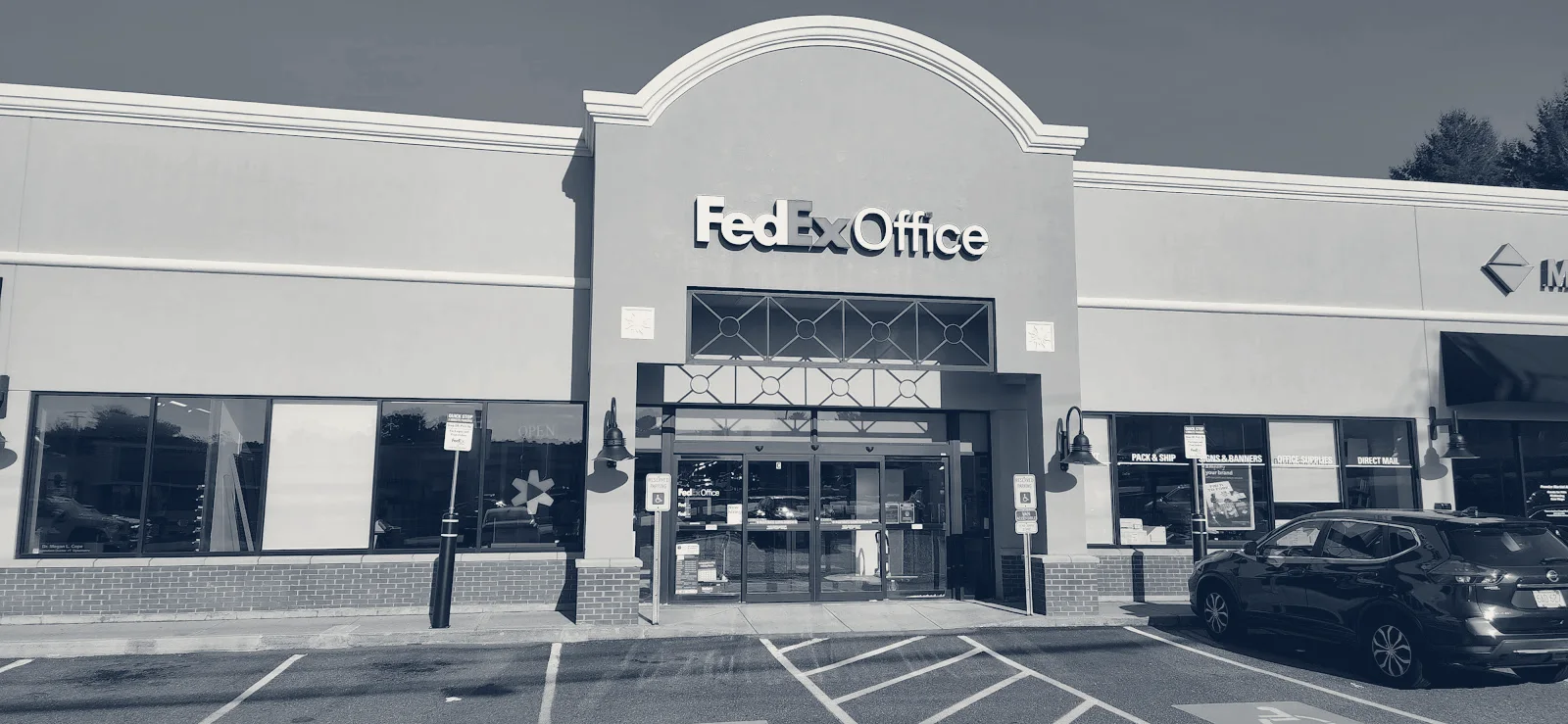 FedEx Office Print & Ship Center — Saugus, Massachusetts
