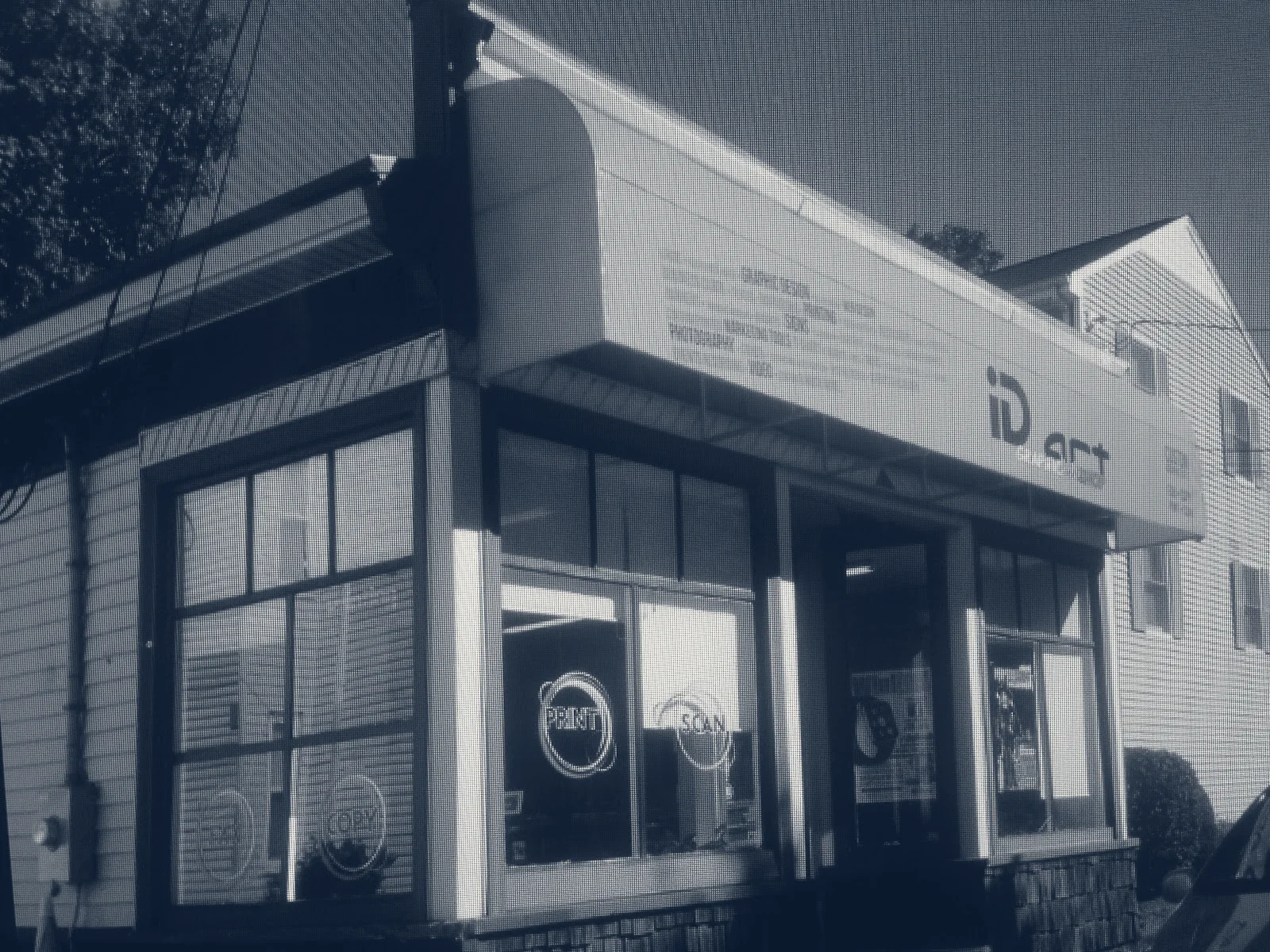 iD art Graphics Shop — Waltham, Massachusetts