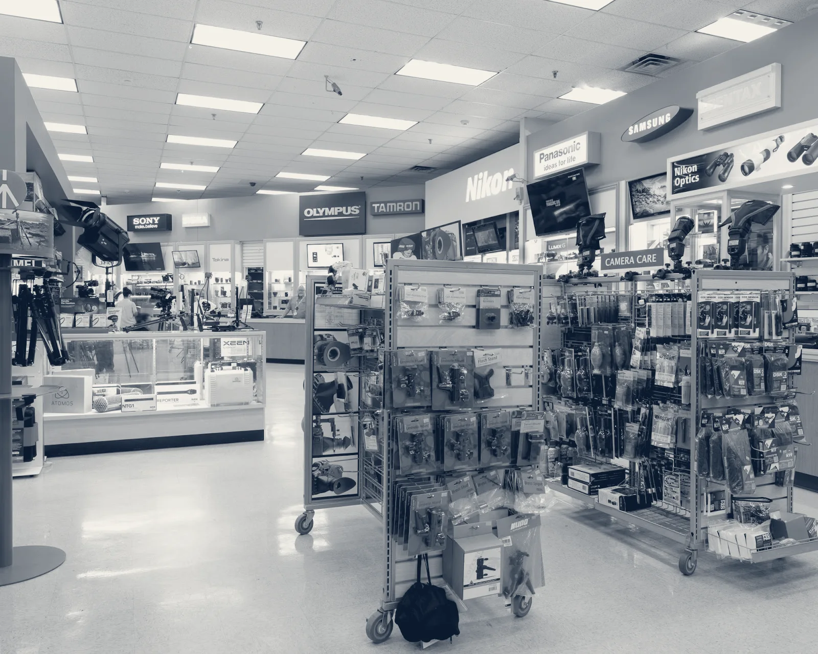 Hunt's Photo and Video — Melrose, Massachusetts