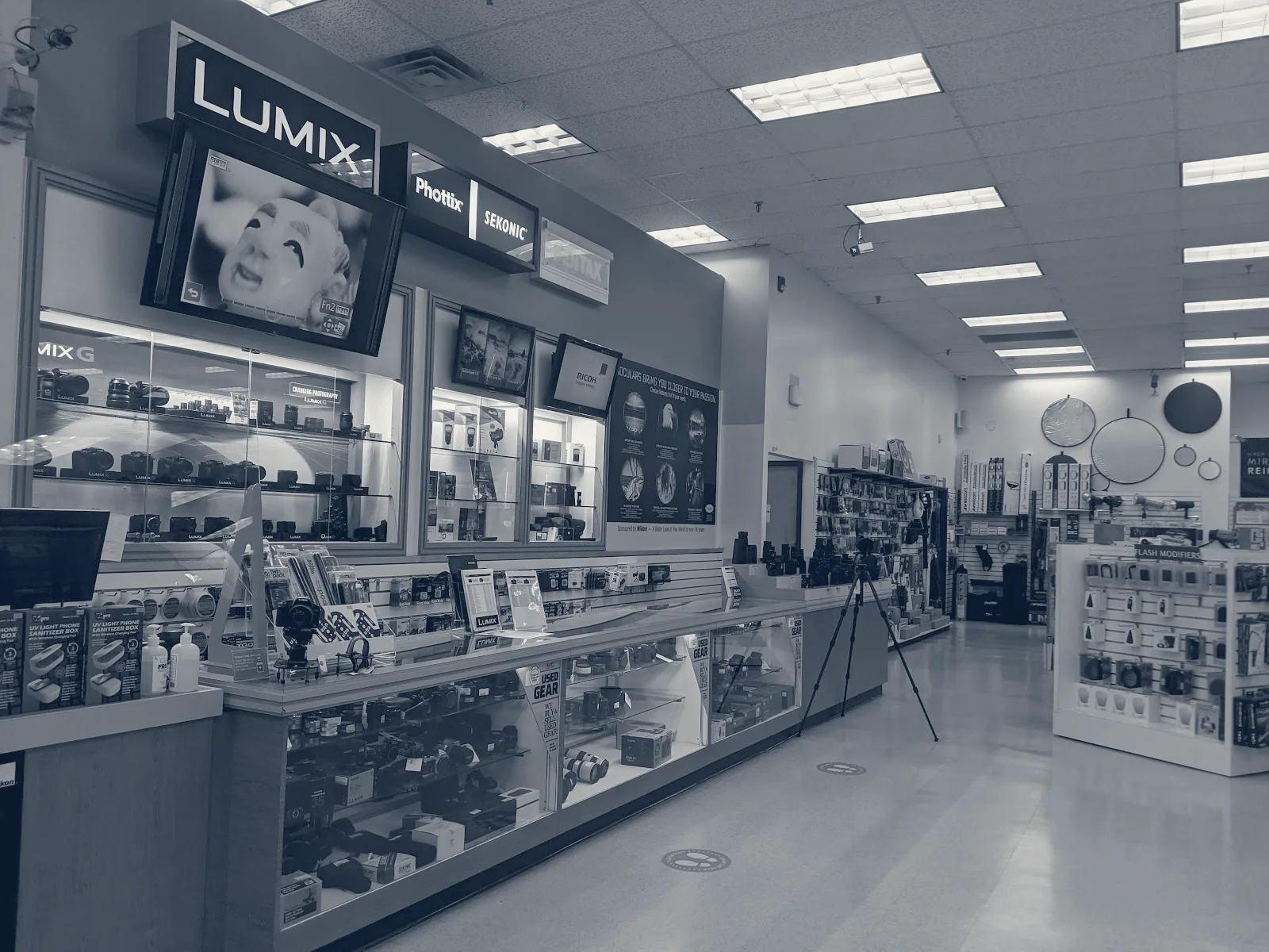 Hunt's Photo and Video — Melrose, Massachusetts