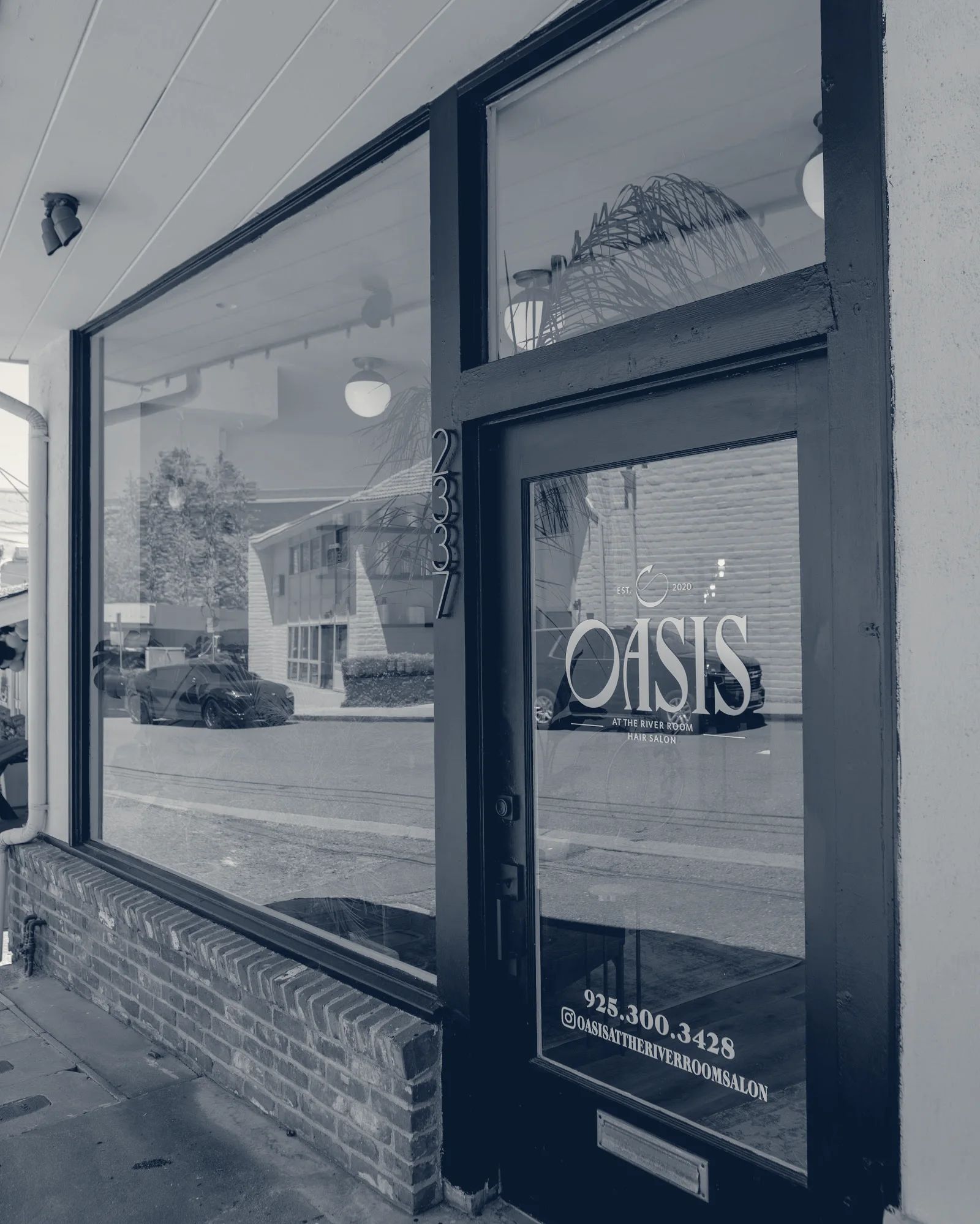 Oasis At The River Room Salon — Walnut Creek, California