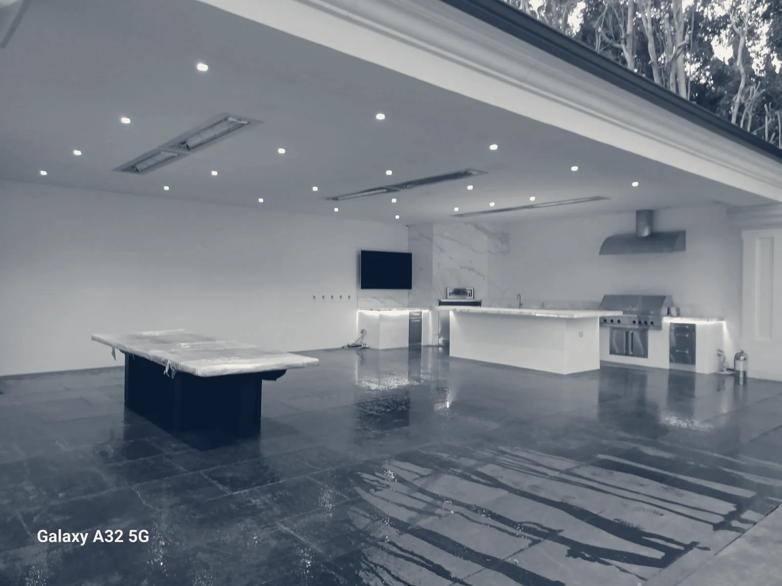 Elvis Painting, interior & Exterior painting services. — Los Angeles, California