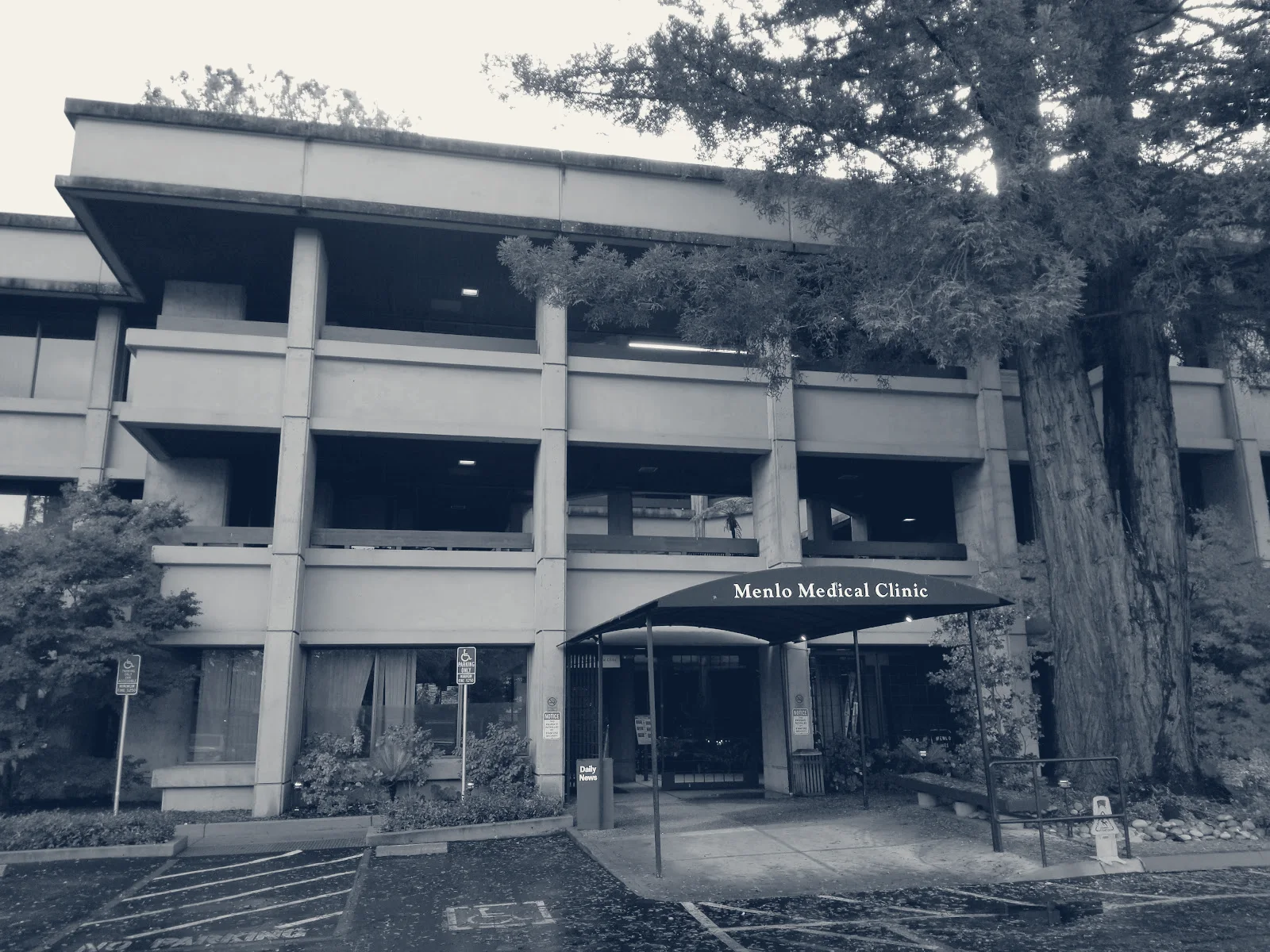 Menlo Medical Clinic in Menlo Park - 321 Middlefield — Menlo Park, California