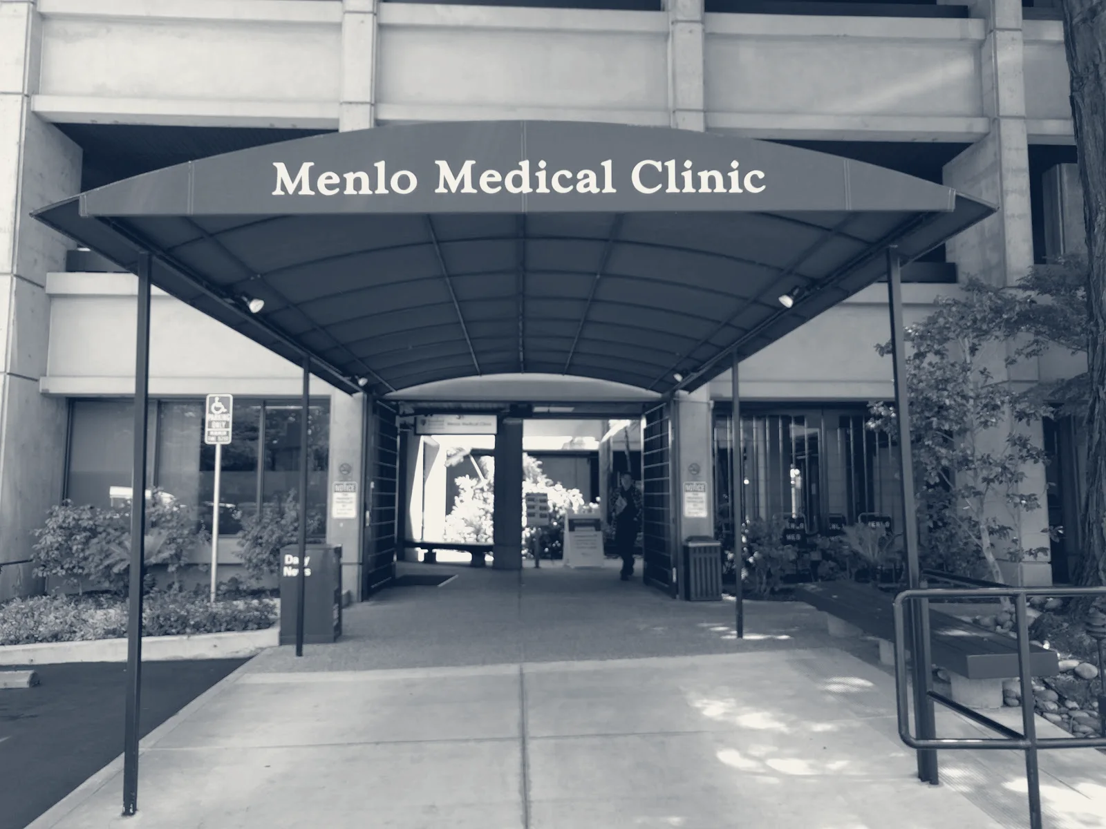 Menlo Medical Clinic in Menlo Park - 1300 Crane — Menlo Park, California