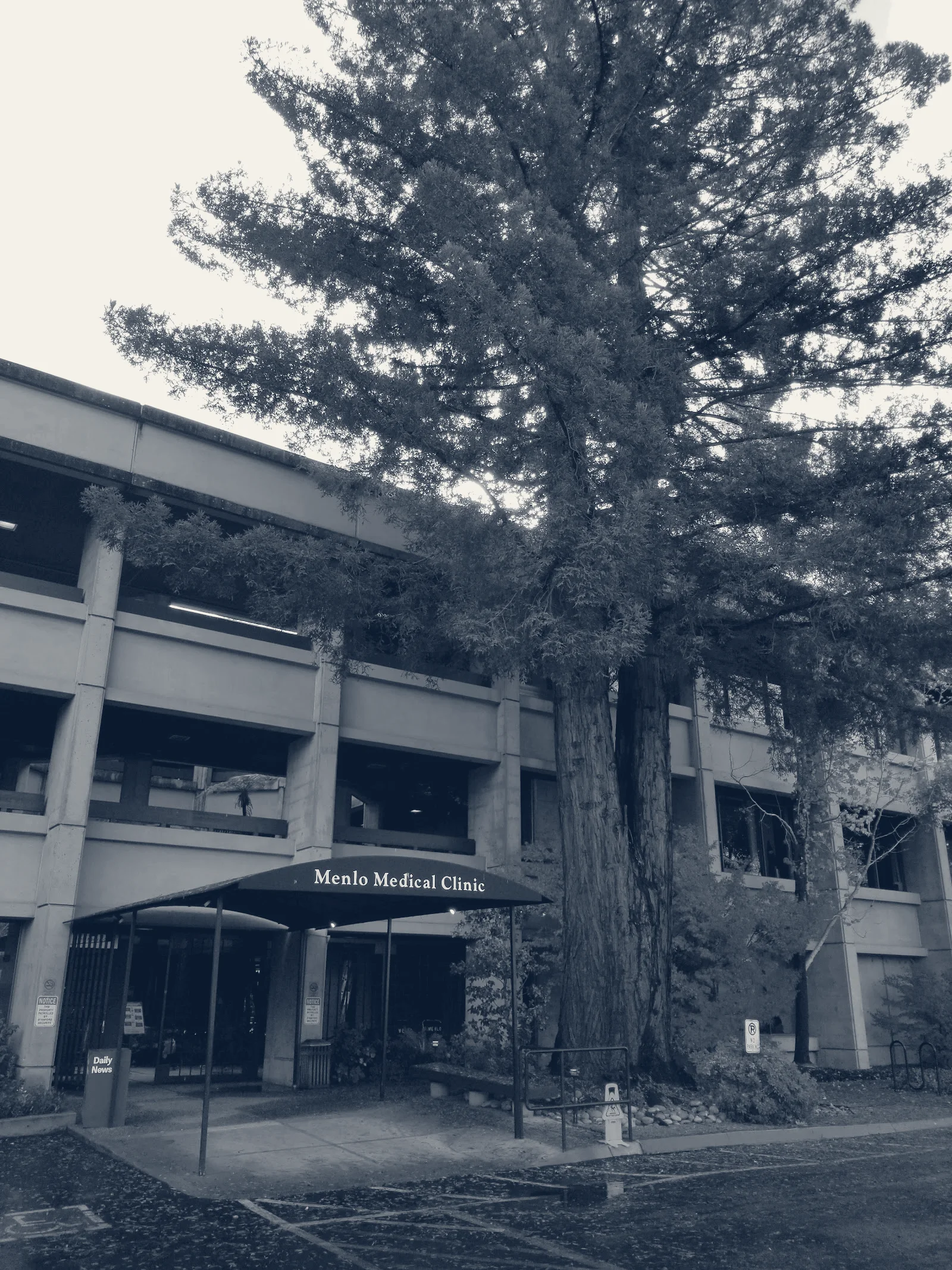 Menlo Medical Clinic in Menlo Park - 1300 Crane — Menlo Park, California