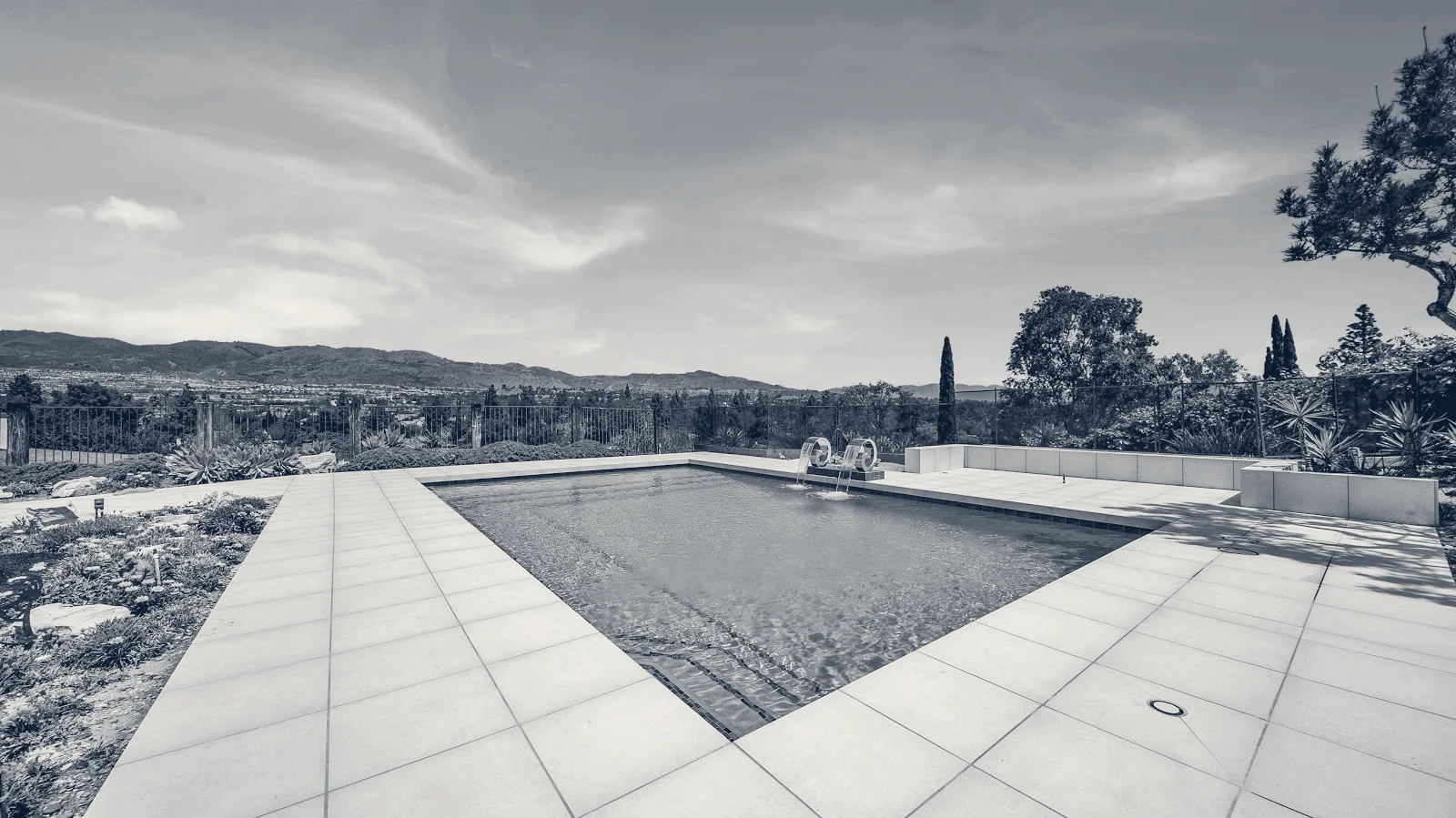 Timeless Builds - Swimming Pool Contractor Los Angeles — Los Angeles, California