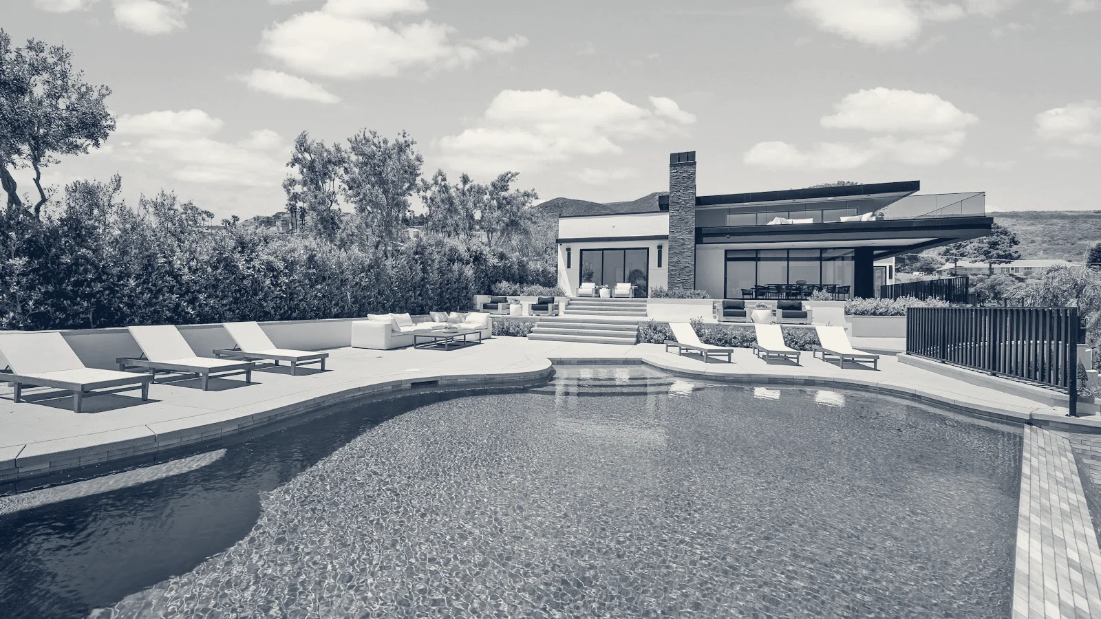 Timeless Builds - Swimming Pool Contractor Los Angeles — Los Angeles, California
