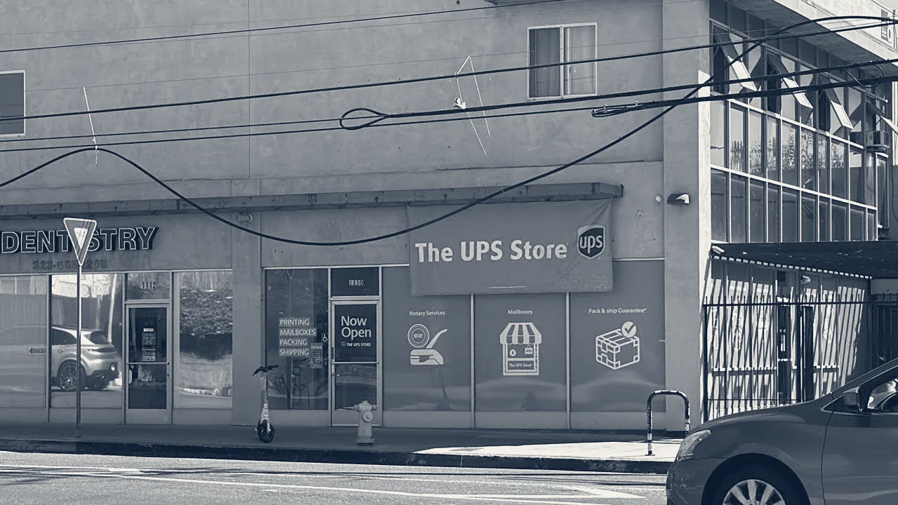 The UPS Store — Los Angeles, California