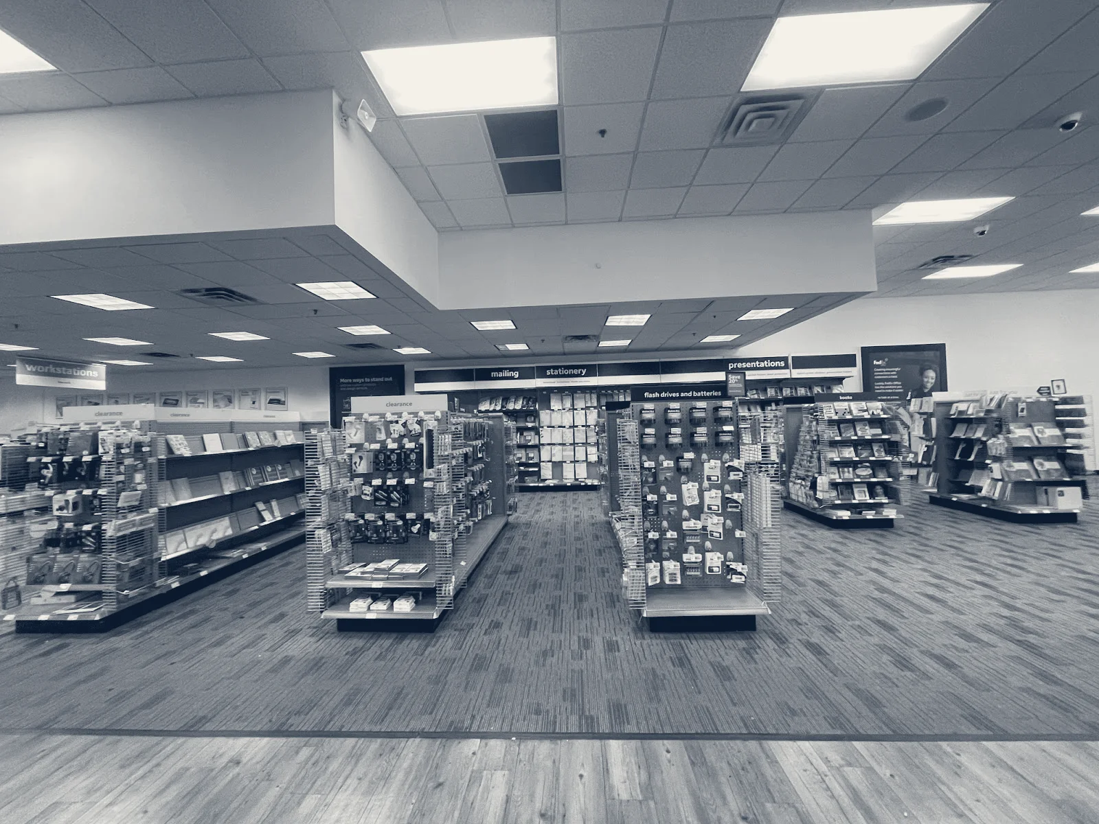 FedEx Office Print & Ship Center — Glendale, California
