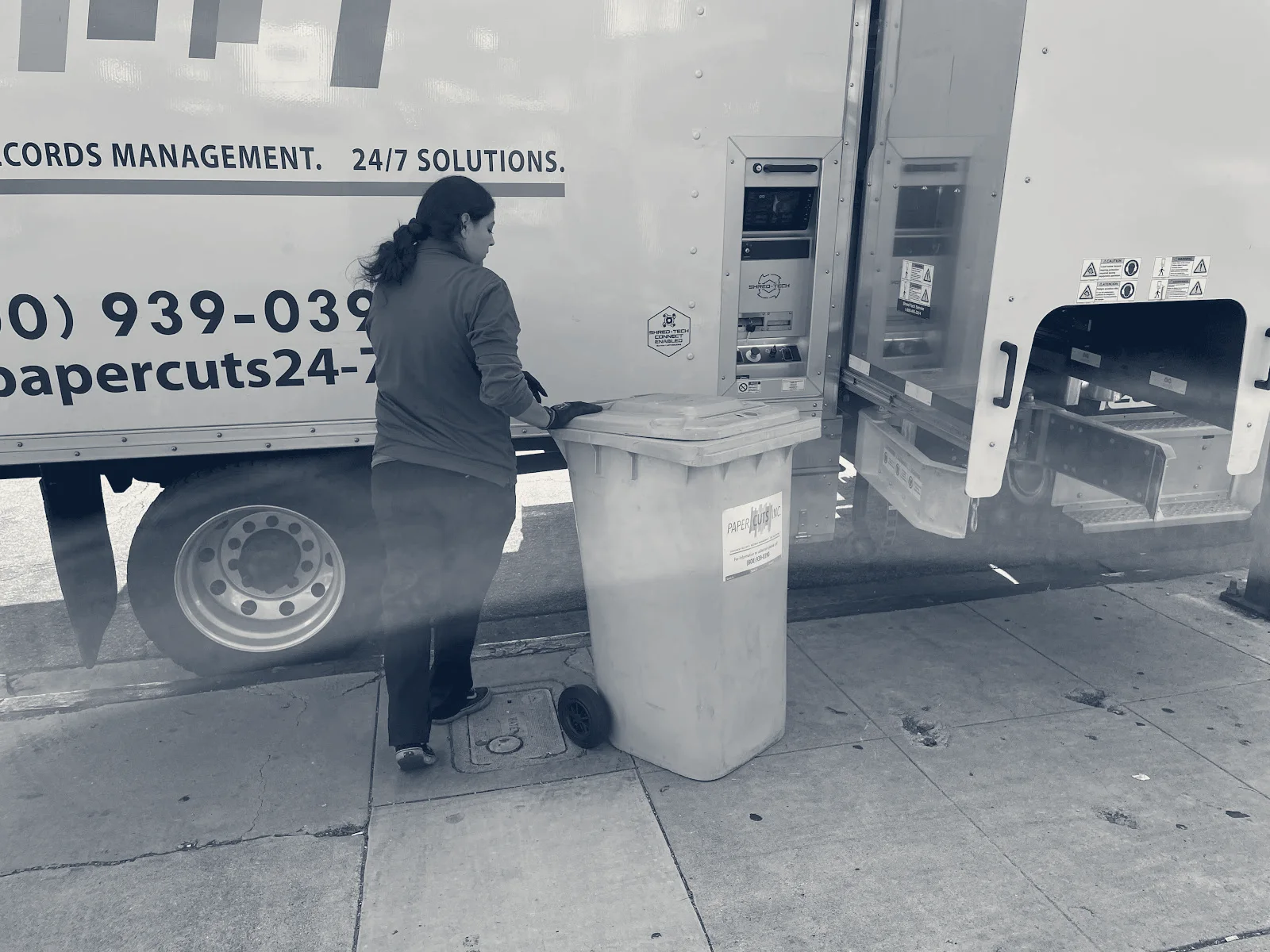 Postal Box & Ship Service Center — Glendale, California