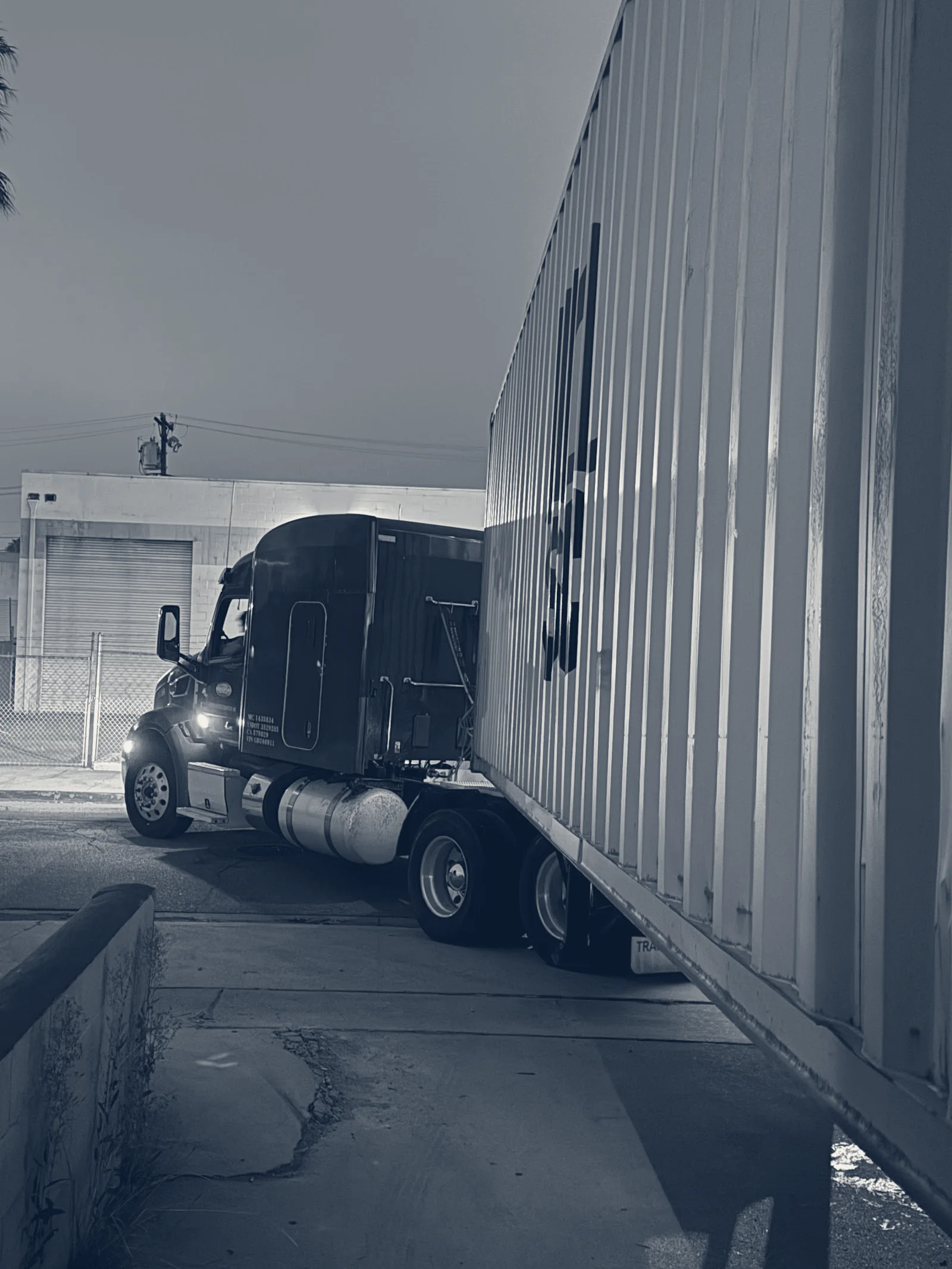 Global Expert Shipping — Glendale, California