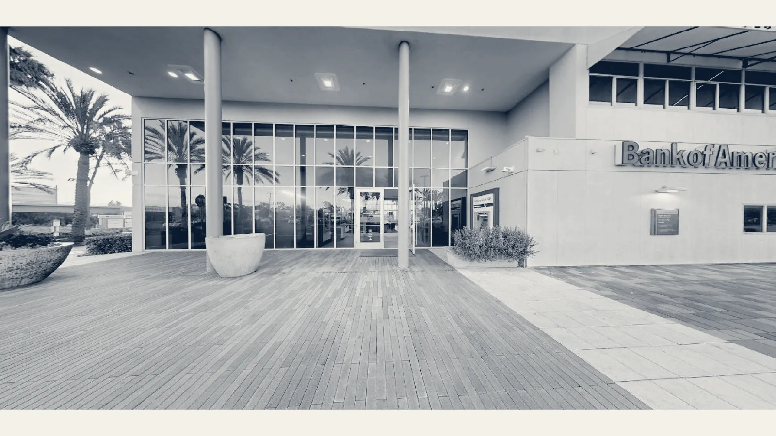 Bank of America (with Drive-thru ATM) — La Jolla, California