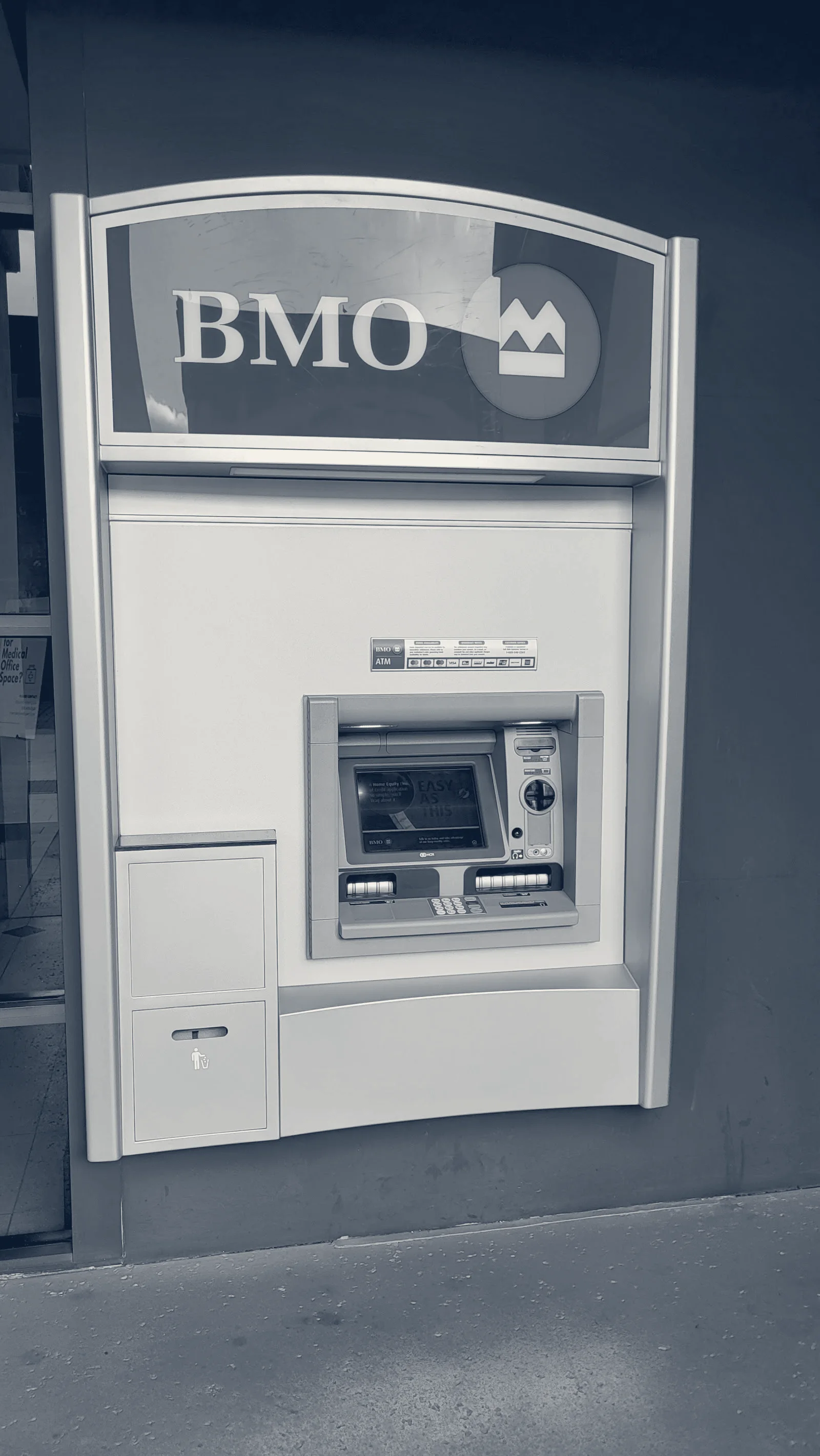 BMO Bank N.A Branches — La Jolla, California