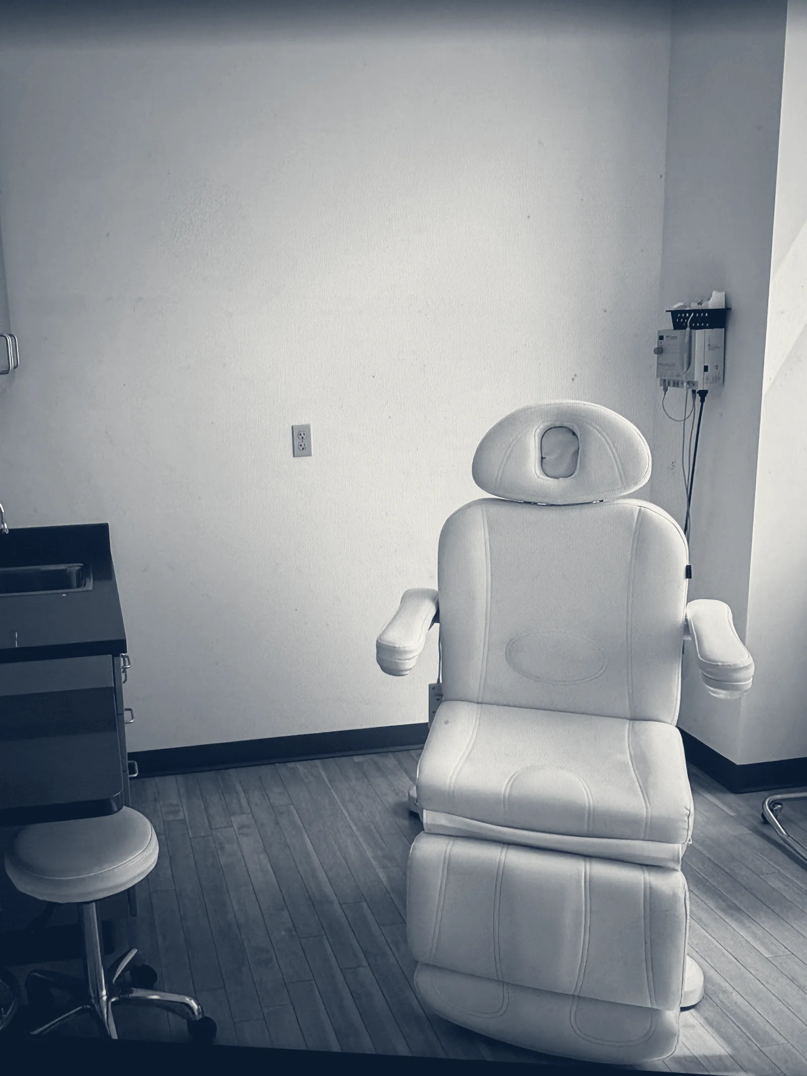 Frontier Dermatology — Issaquah, Washington