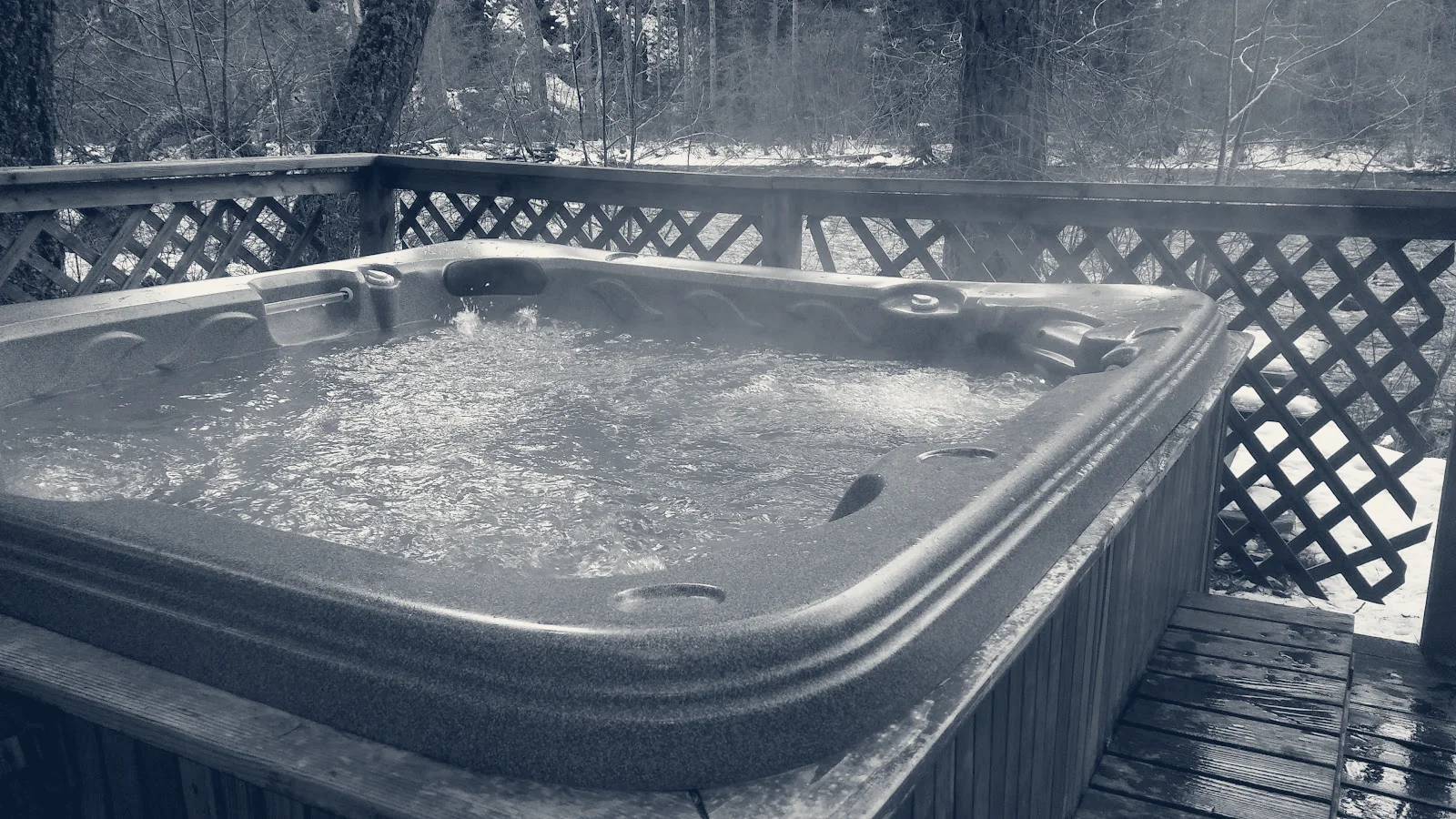 Whistlin' Jack's Outpost & Lodge — Naches, Washington
